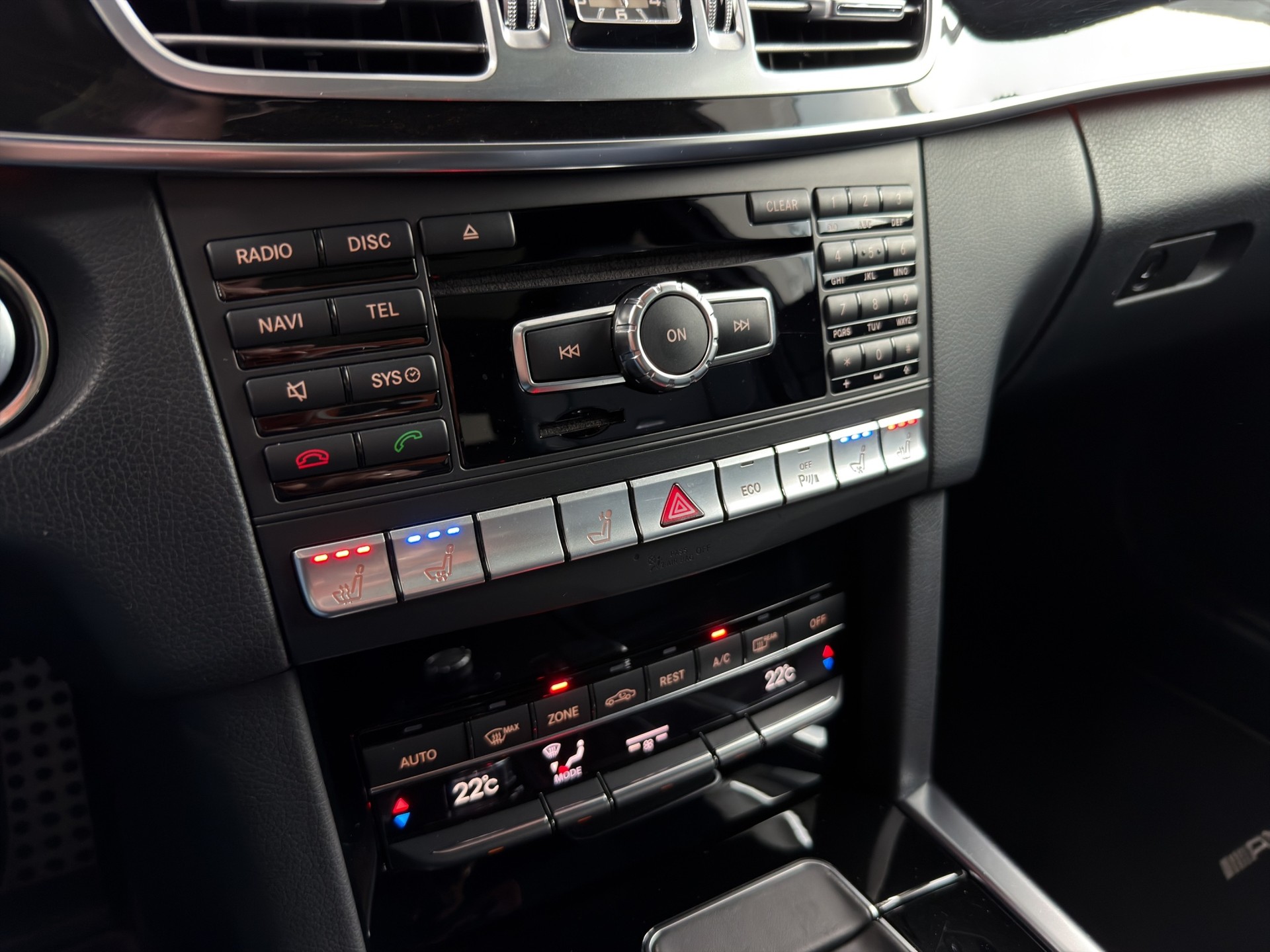 MERCEDES-BENZ E 63 AMG 4Matic Speedshift-image-14