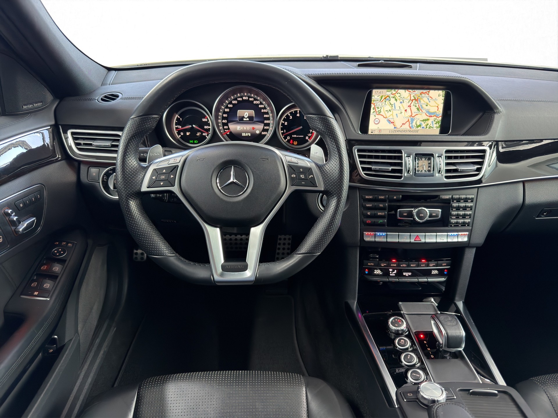MERCEDES-BENZ E 63 AMG 4Matic Speedshift-image-9