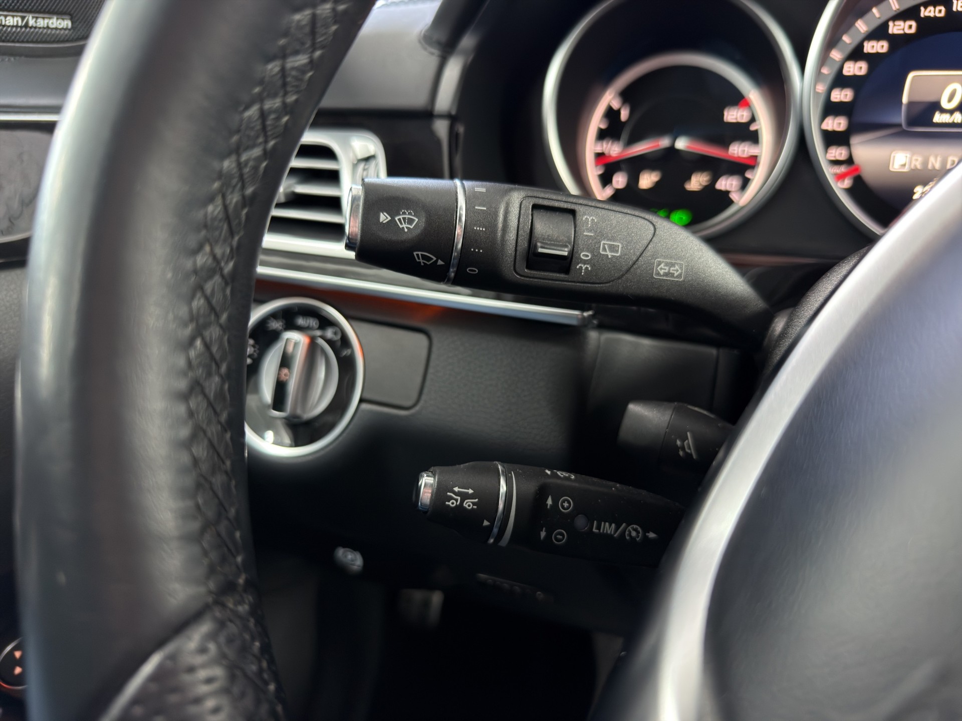 MERCEDES-BENZ E 63 AMG 4Matic Speedshift-image-16