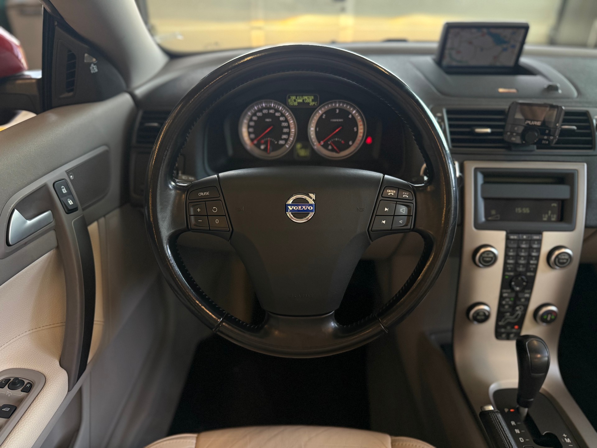 VOLVO C70 D5 Summum Geartronic-image-13