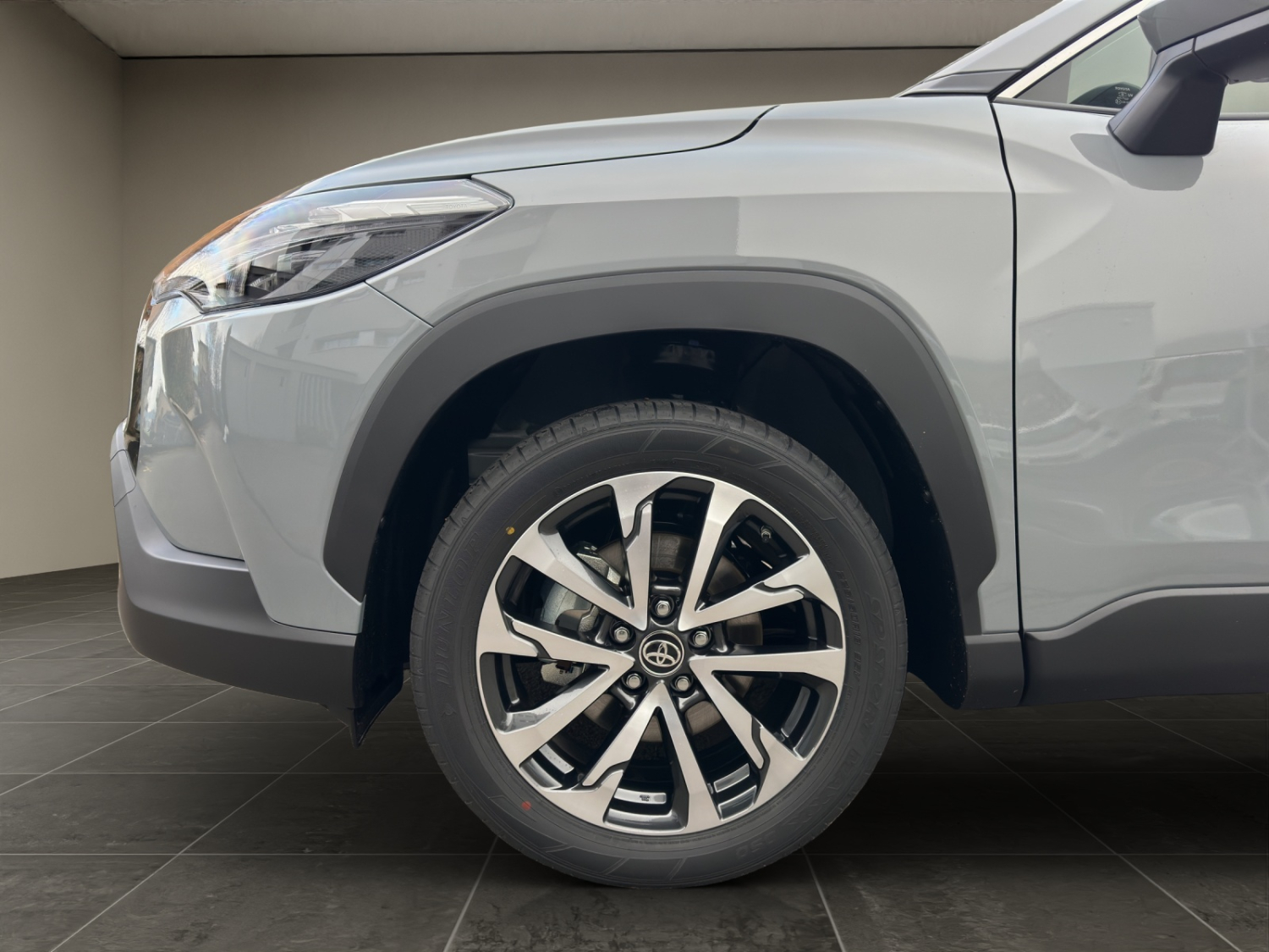 TOYOTA Corolla Cross 2.0 HSD Trend AWD-i-image-17
