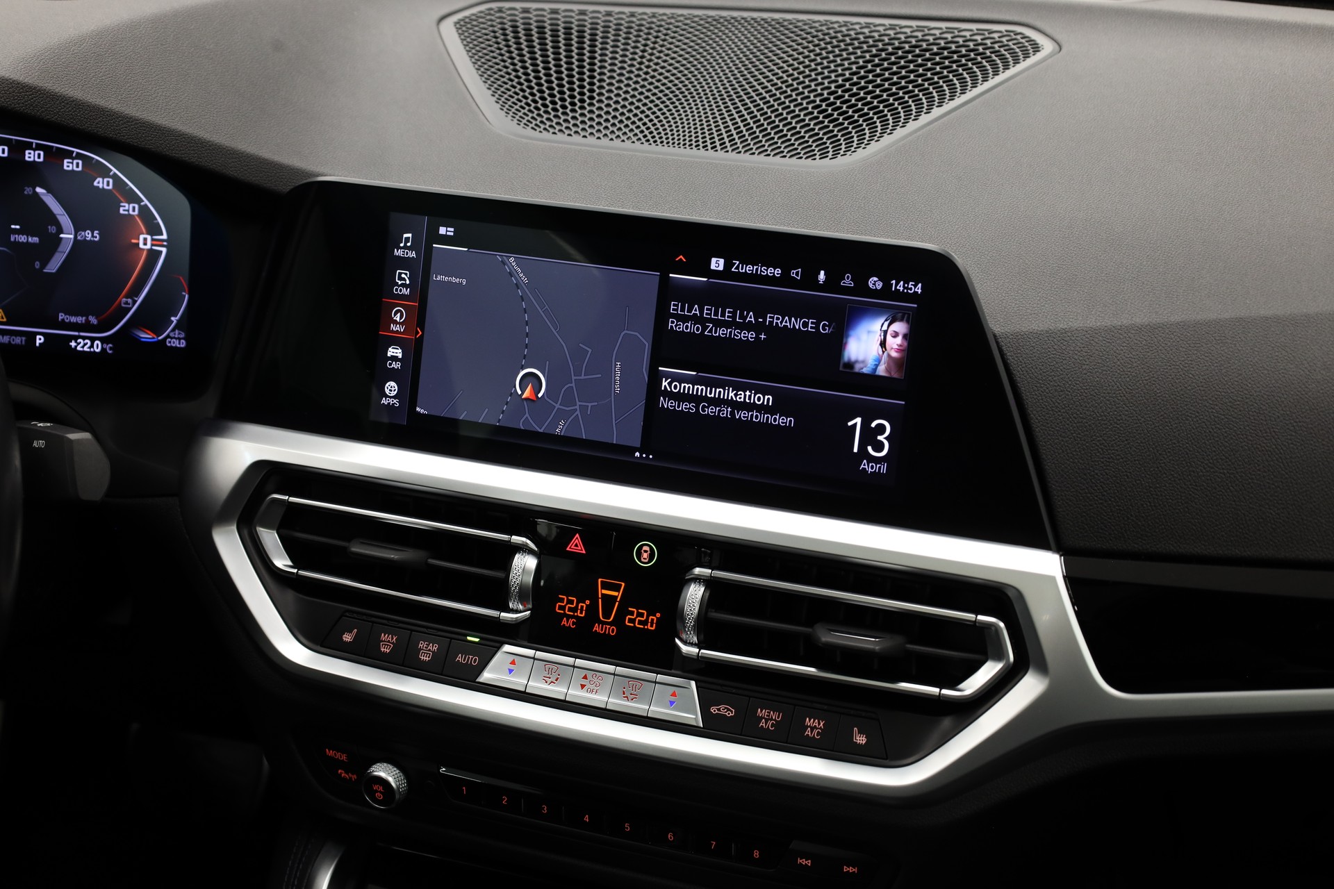BMW M240i xDrive Coupé-image-19