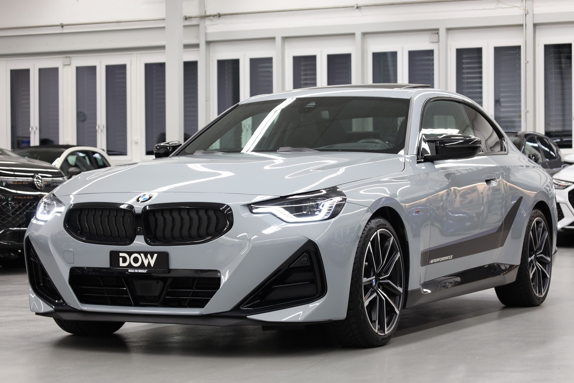 BMW M240i xDrive Coupé-showroom-element-2