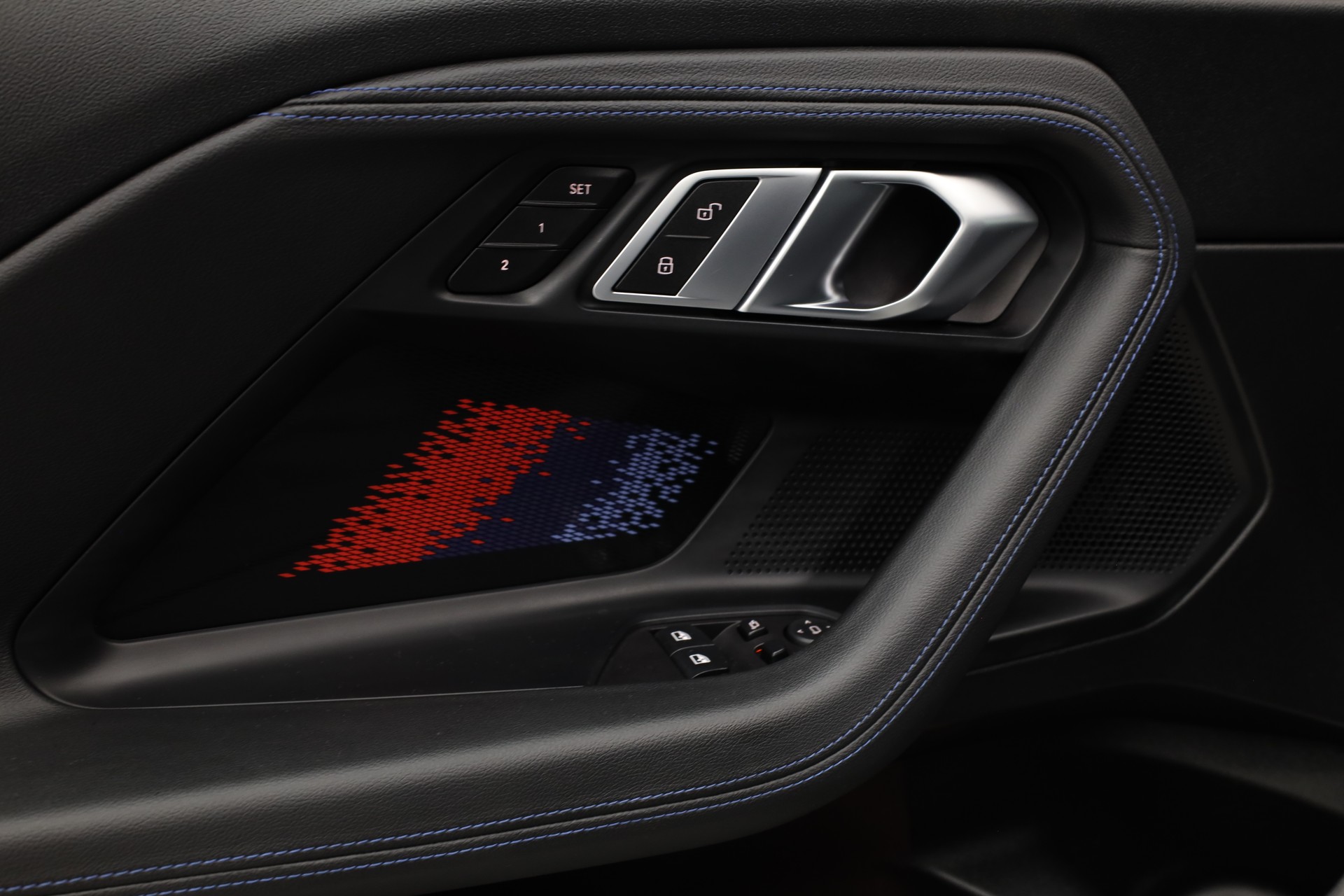 BMW M240i xDrive Coupé-image-23