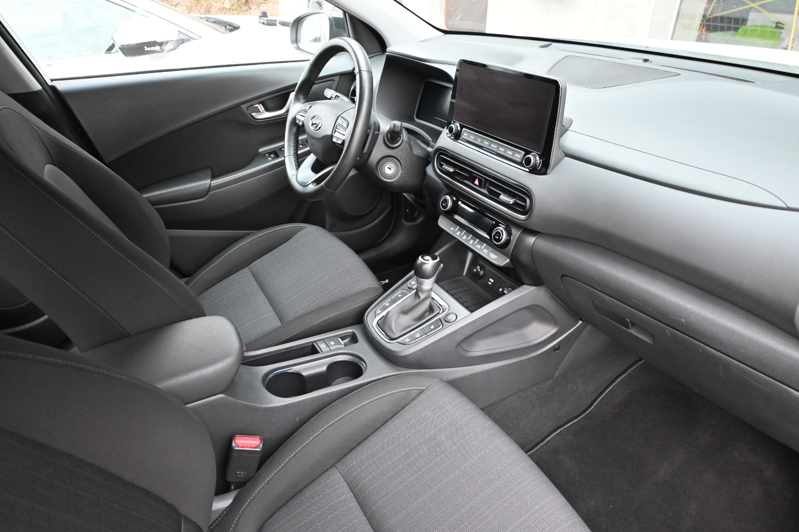 HYUNDAI Kona 1.6 T-GDi Amplia 4WD DCT-image-8