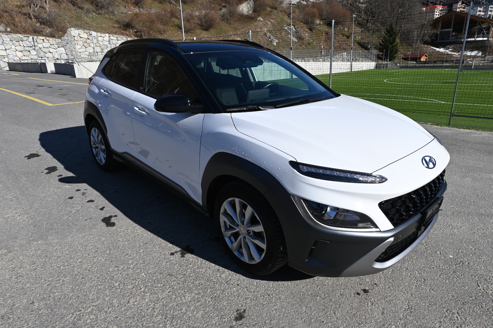 HYUNDAI Kona 1.6 T-GDi Amplia 4WD DCT