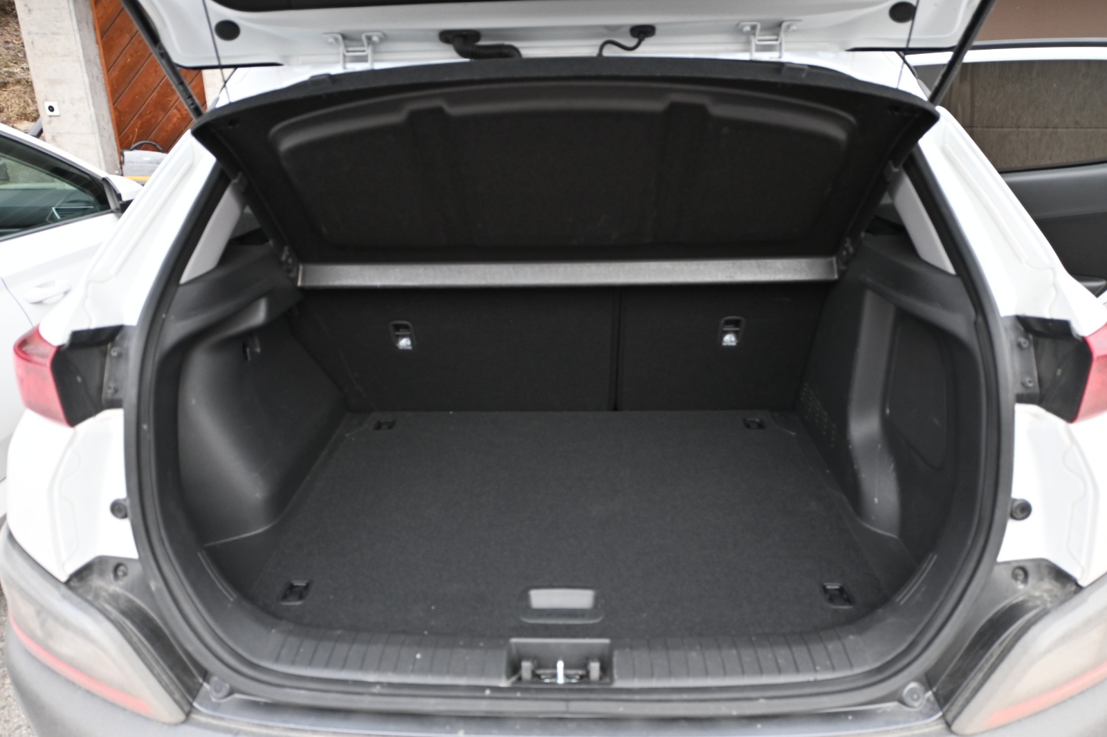 HYUNDAI Kona 1.6 T-GDi Amplia 4WD DCT-image-12
