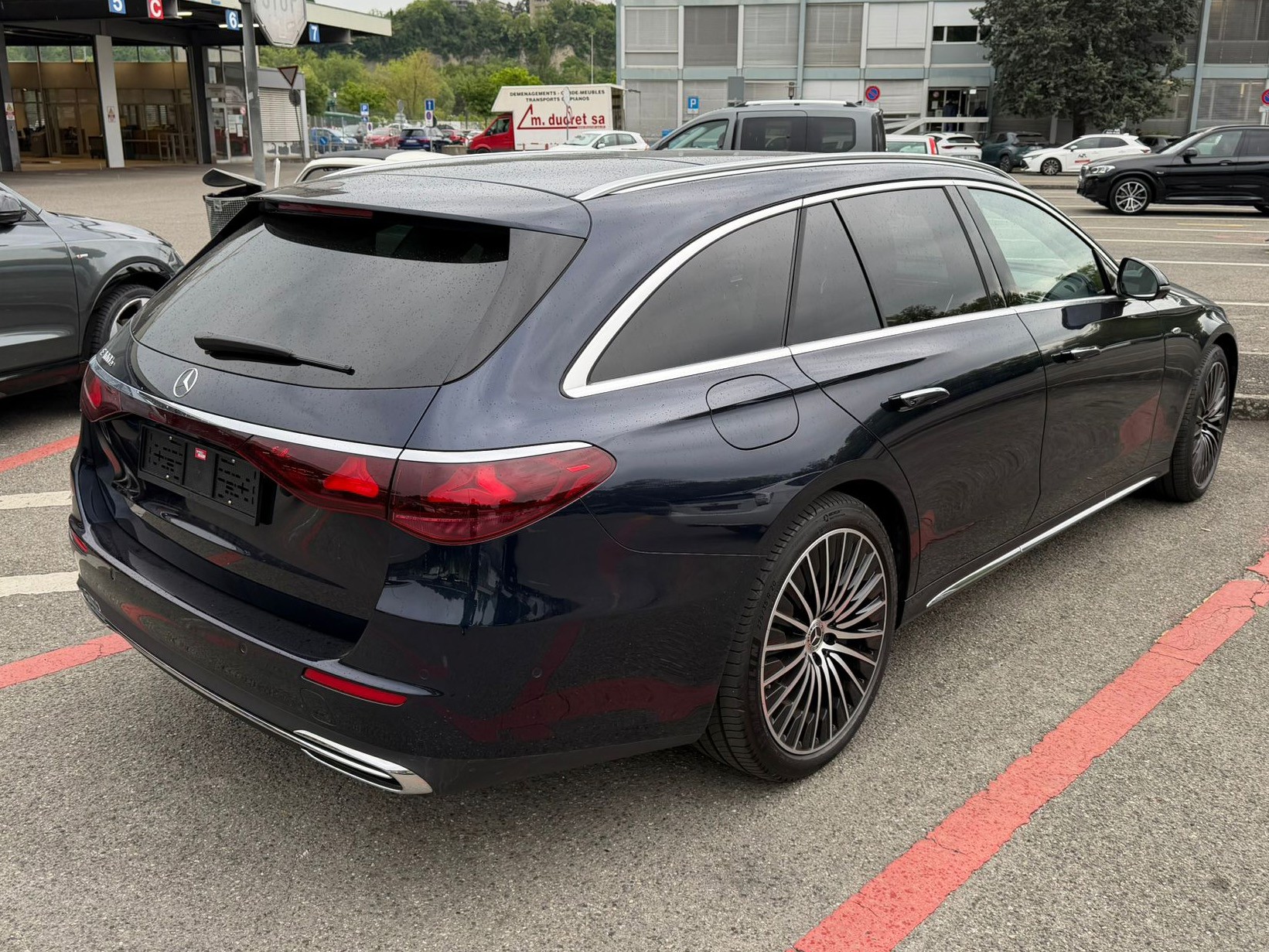 MERCEDES-BENZ Mercedes-Benz E 300 e T-Modell-image-3