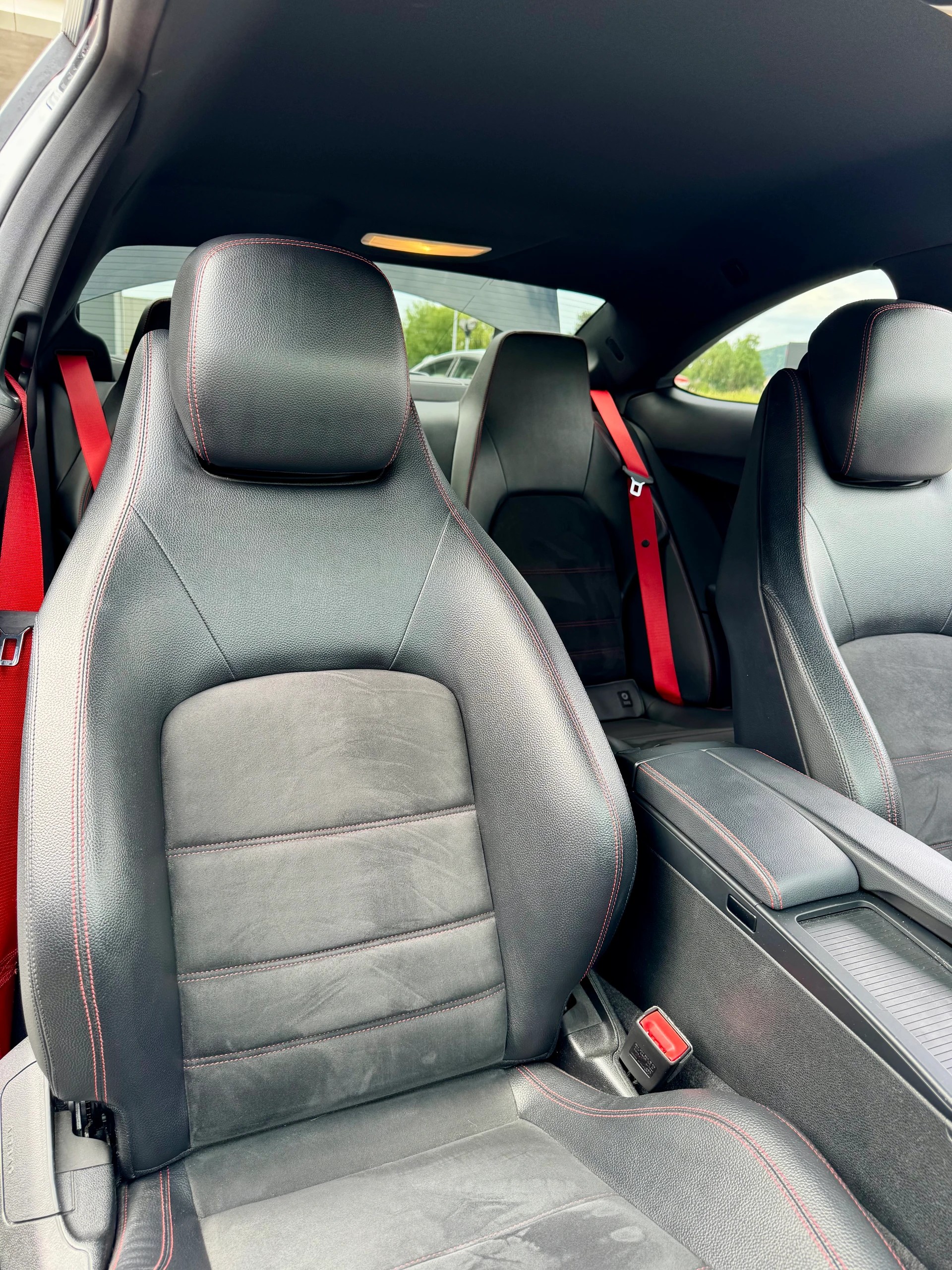 MERCEDES-BENZ C 250 CDI Sport-image-13