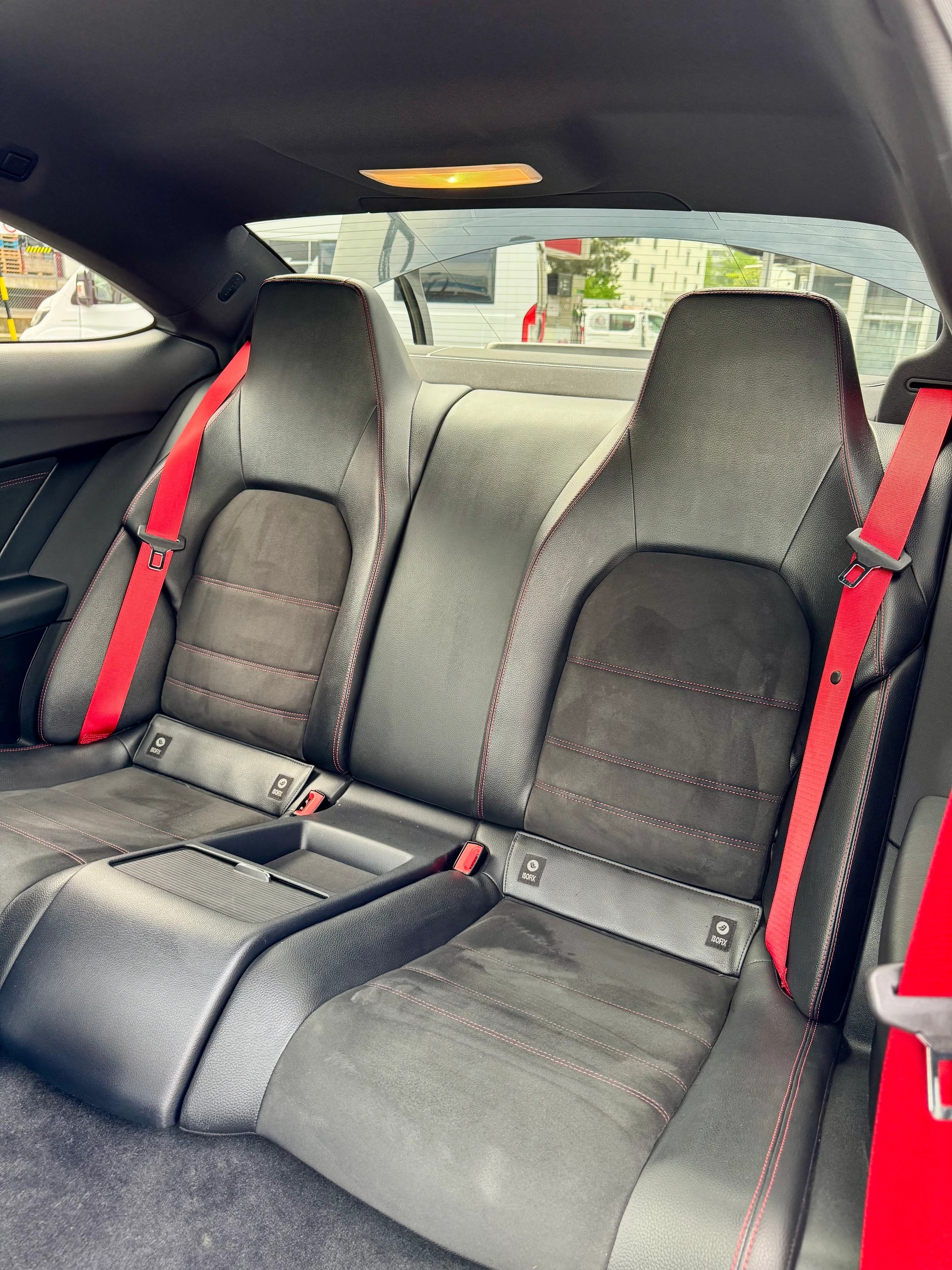 MERCEDES-BENZ C 250 CDI Sport-image-12