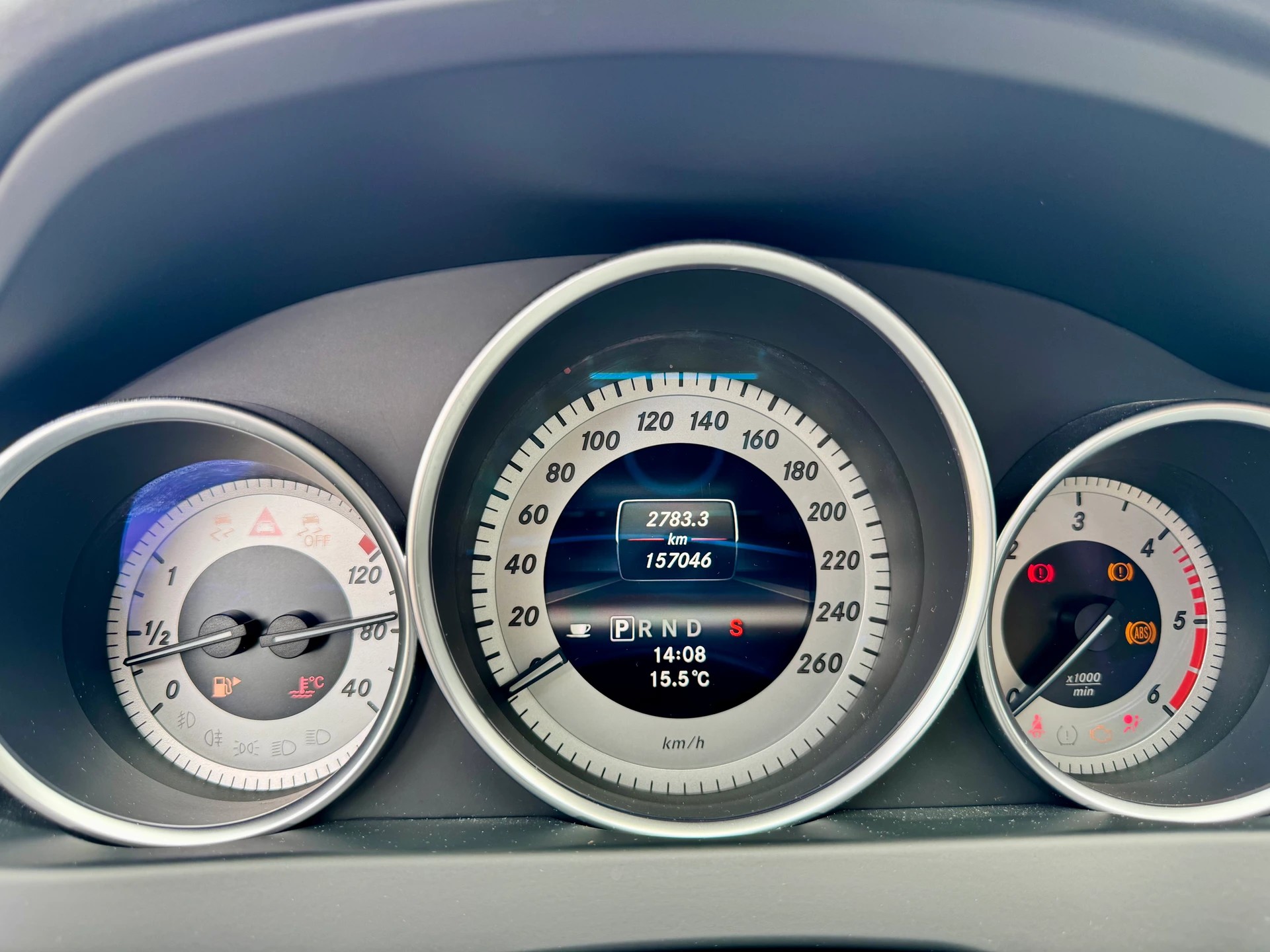 MERCEDES-BENZ C 250 CDI Sport-image-18
