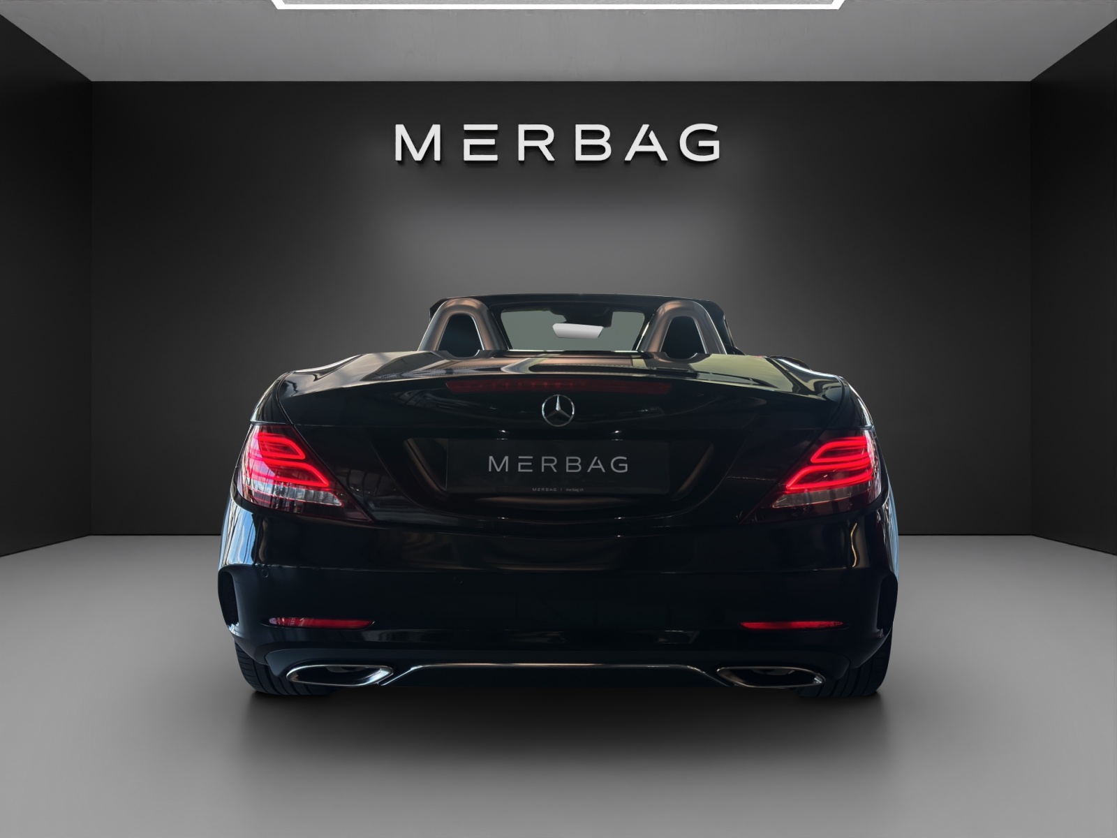 MERCEDES-BENZ SLC 300 AMG Line-image-4