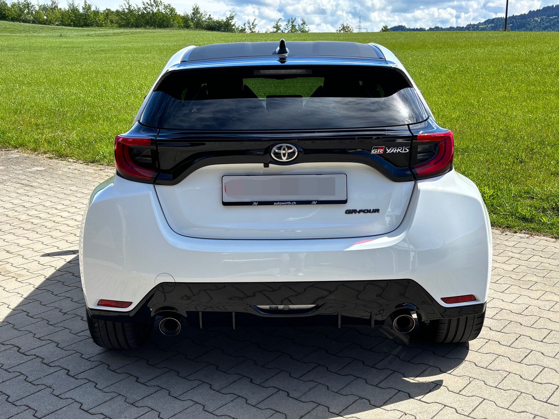 TOYOTA Toyota GR Yaris GR-Four Circuit Pack | Walter Röhrl signiert | 1. Hand | Frisch ab Service-image-5