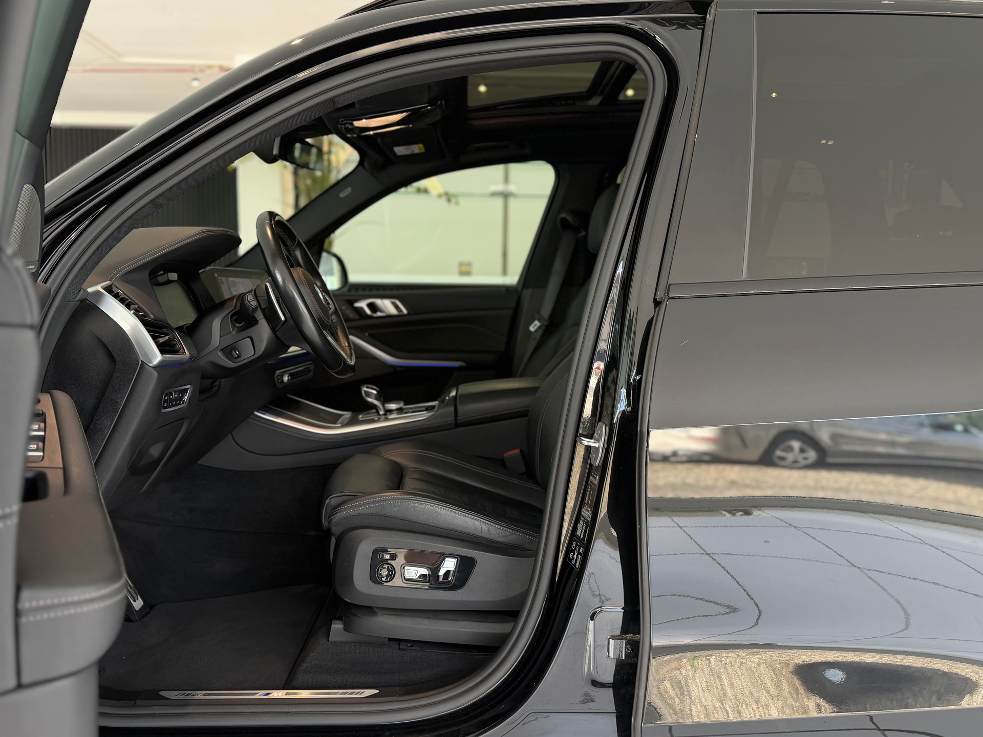 BMW X5 xDrive 48V 30d M Sport Steptronic **AHK**-image-11