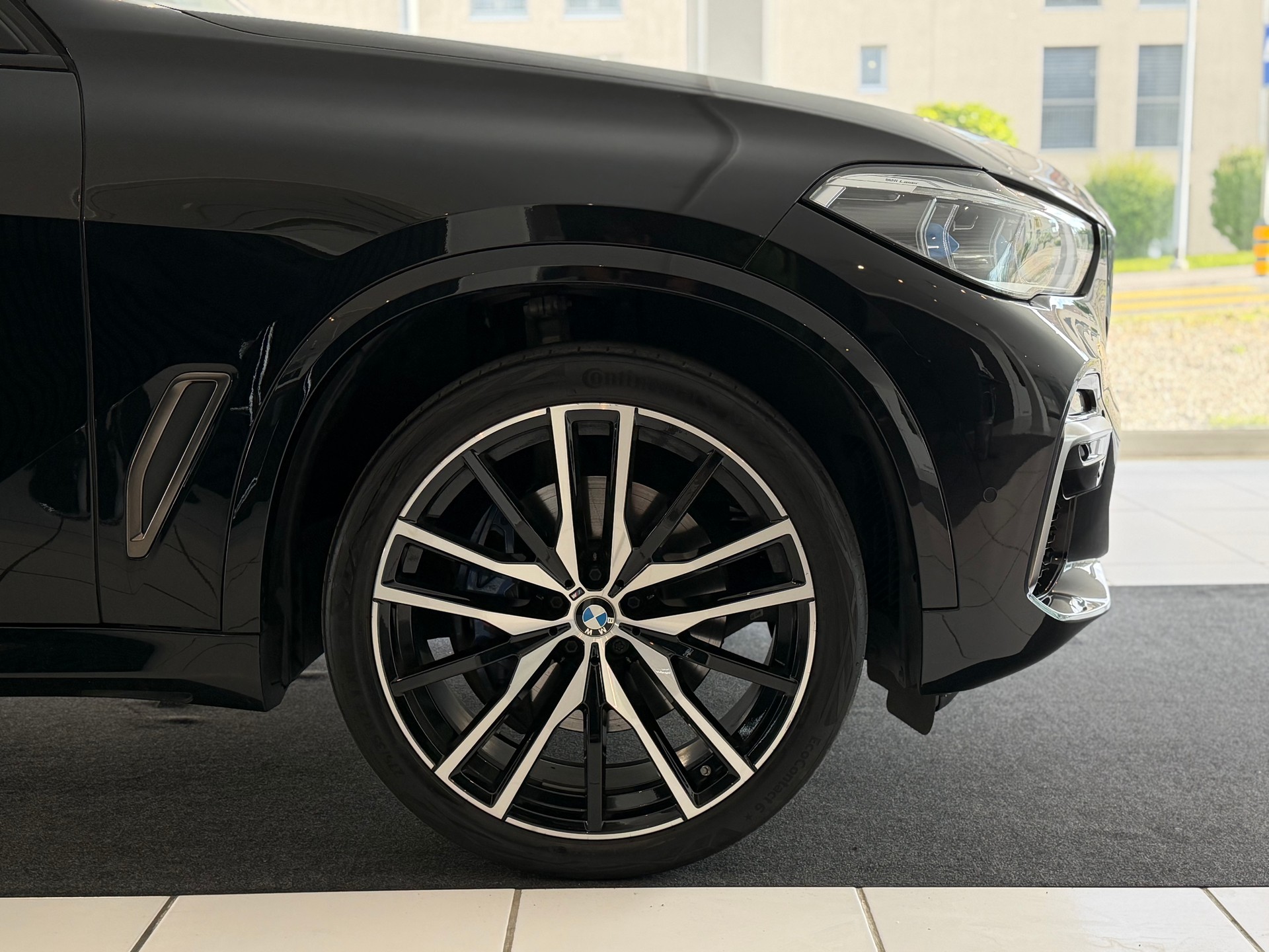 BMW X5 xDrive 48V 30d M Sport Steptronic **AHK**-image-4