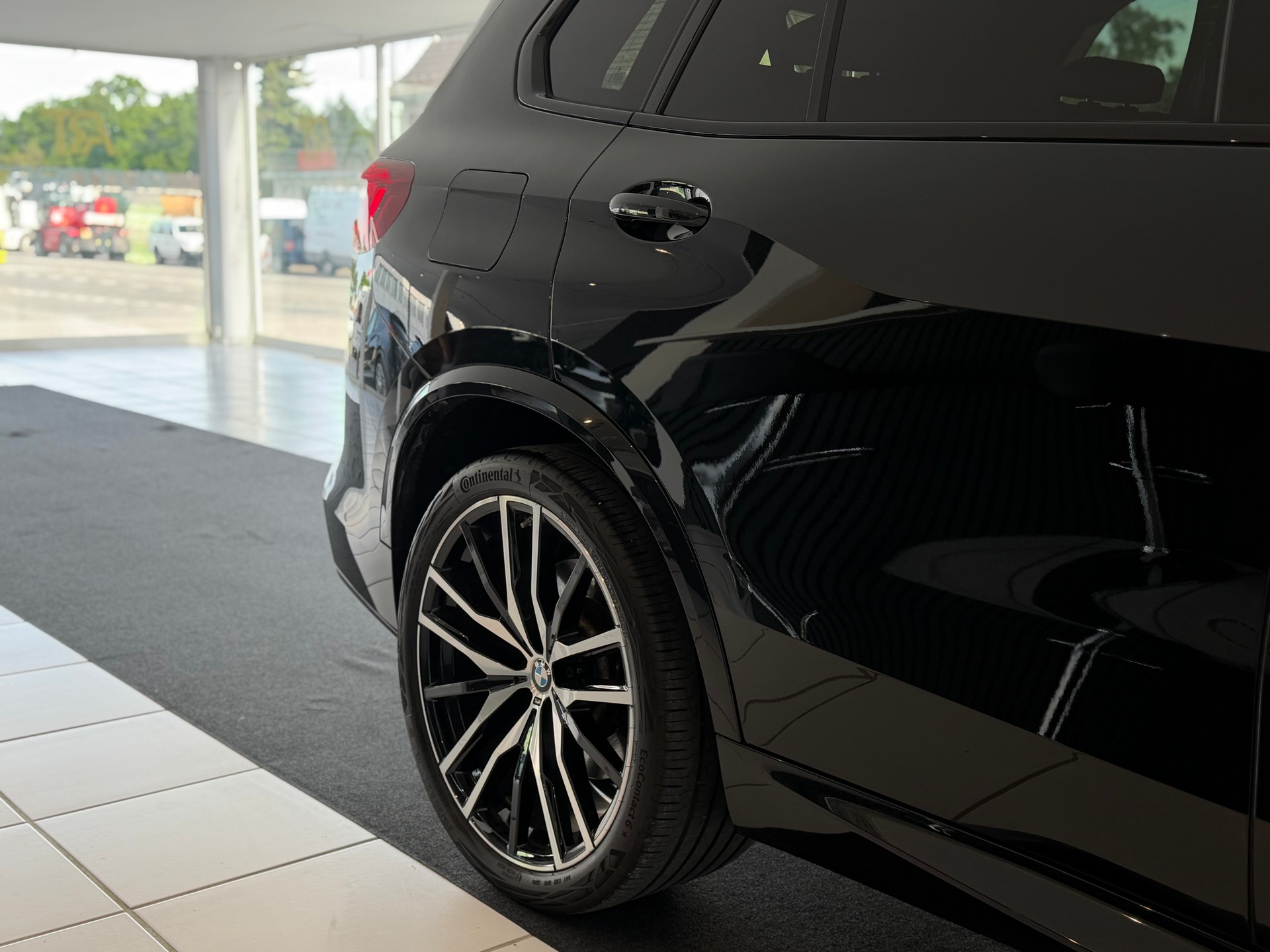 BMW X5 xDrive 48V 30d M Sport Steptronic **AHK**-image-5