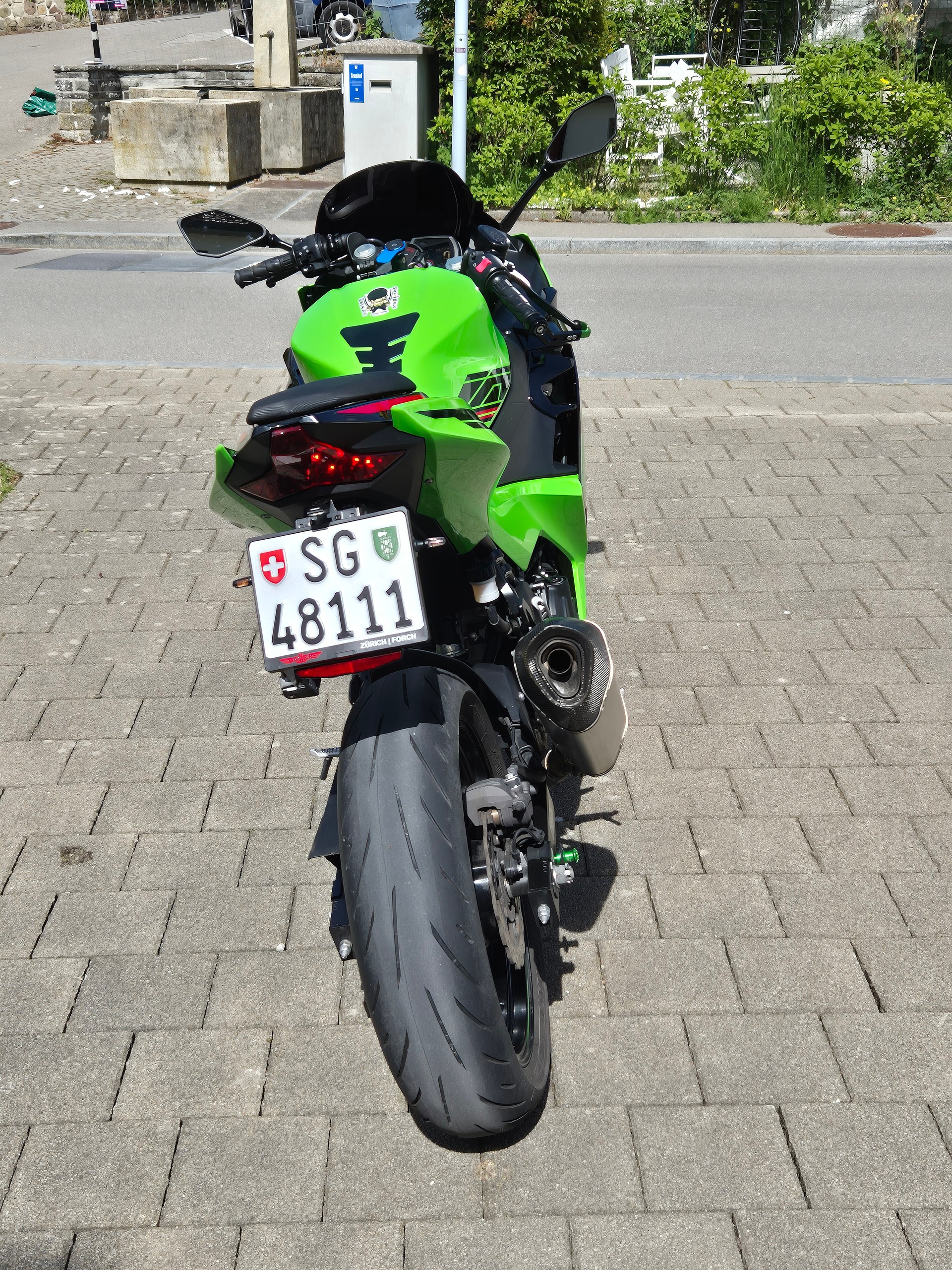 KAWASAKI Ninja 400-image-3