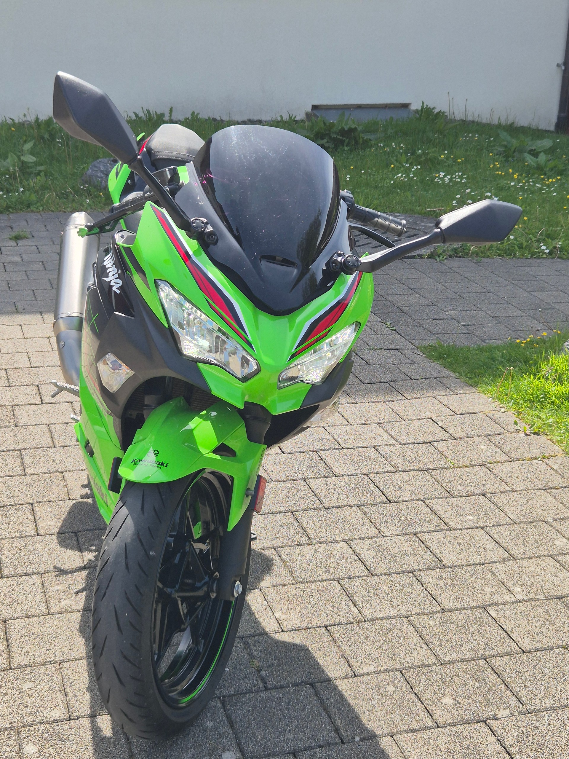 KAWASAKI Ninja 400