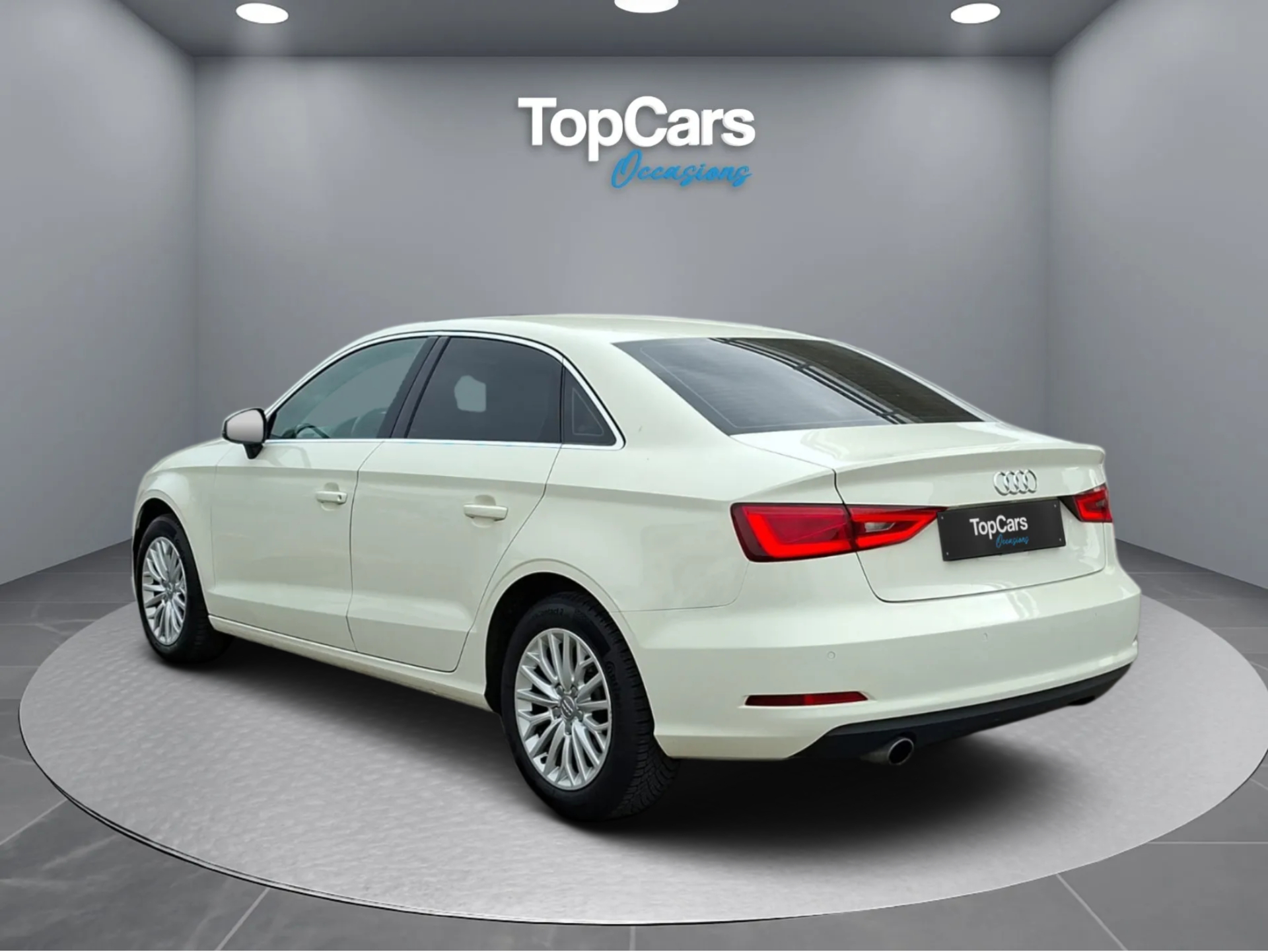 AUDI A3 Sportback 1.6 TDI Ambition S-tronic ** Service & Expertise du jour ** Frish Service & MFK ** Rabais plaques % **-image-2