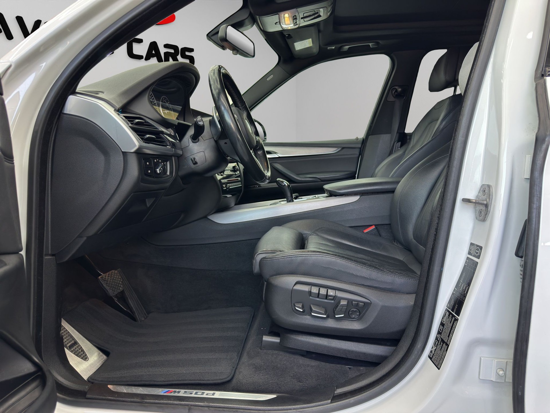 BMW X5 xDrive M50d Steptronic-image-8