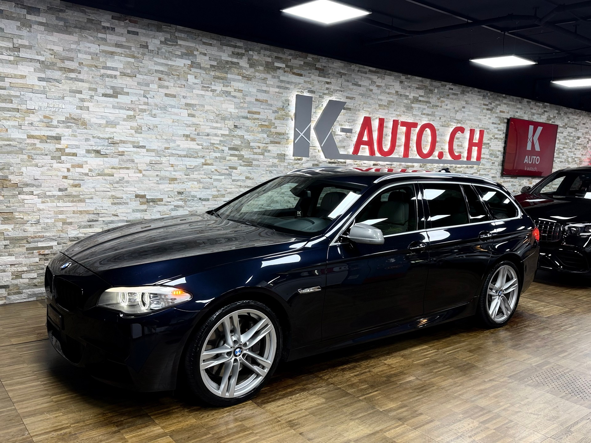 BMW M550d xDrive Touring Steptronic