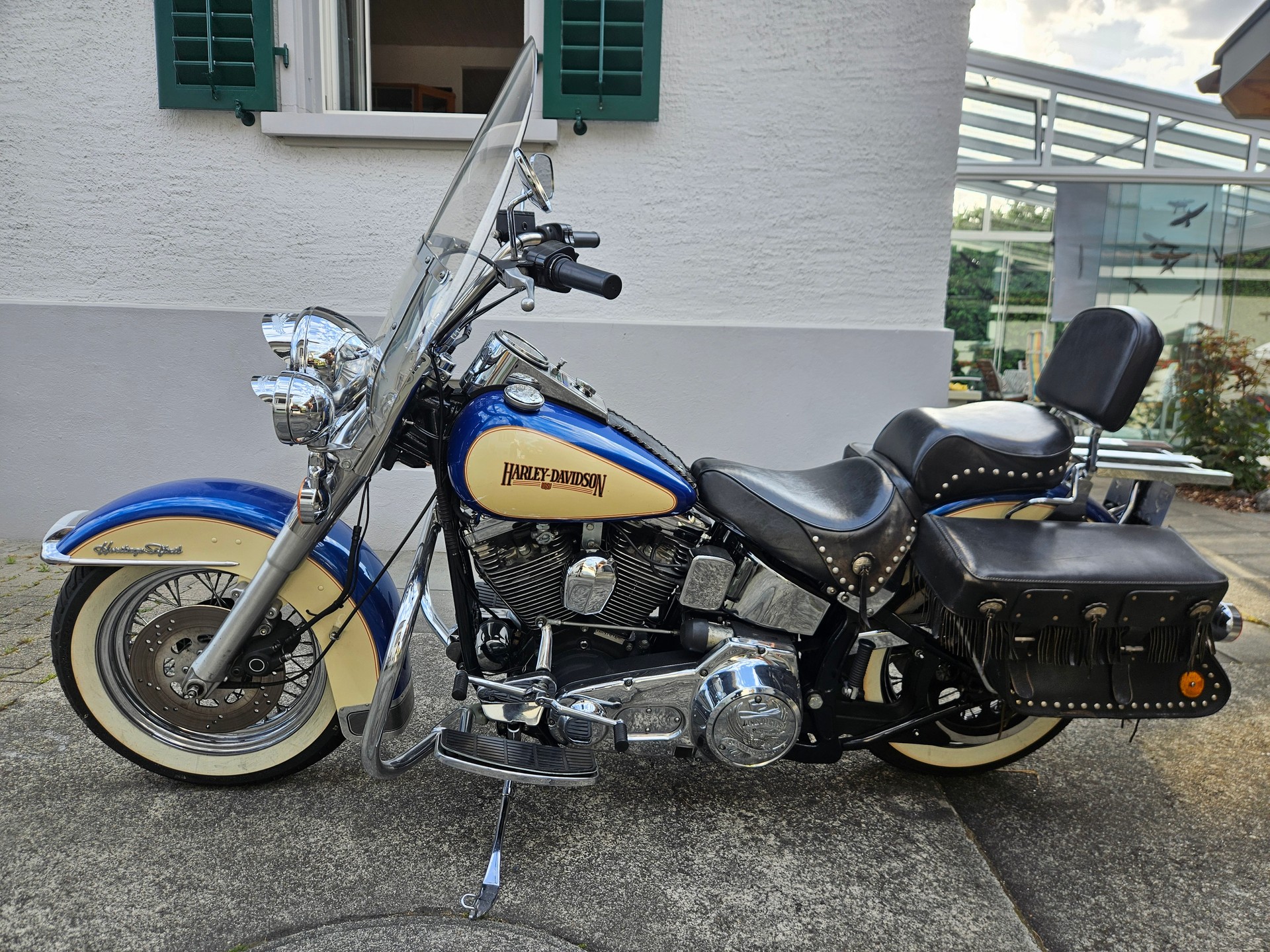 HARLEY-DAVIDSON FLST Heritage Softail-image-1