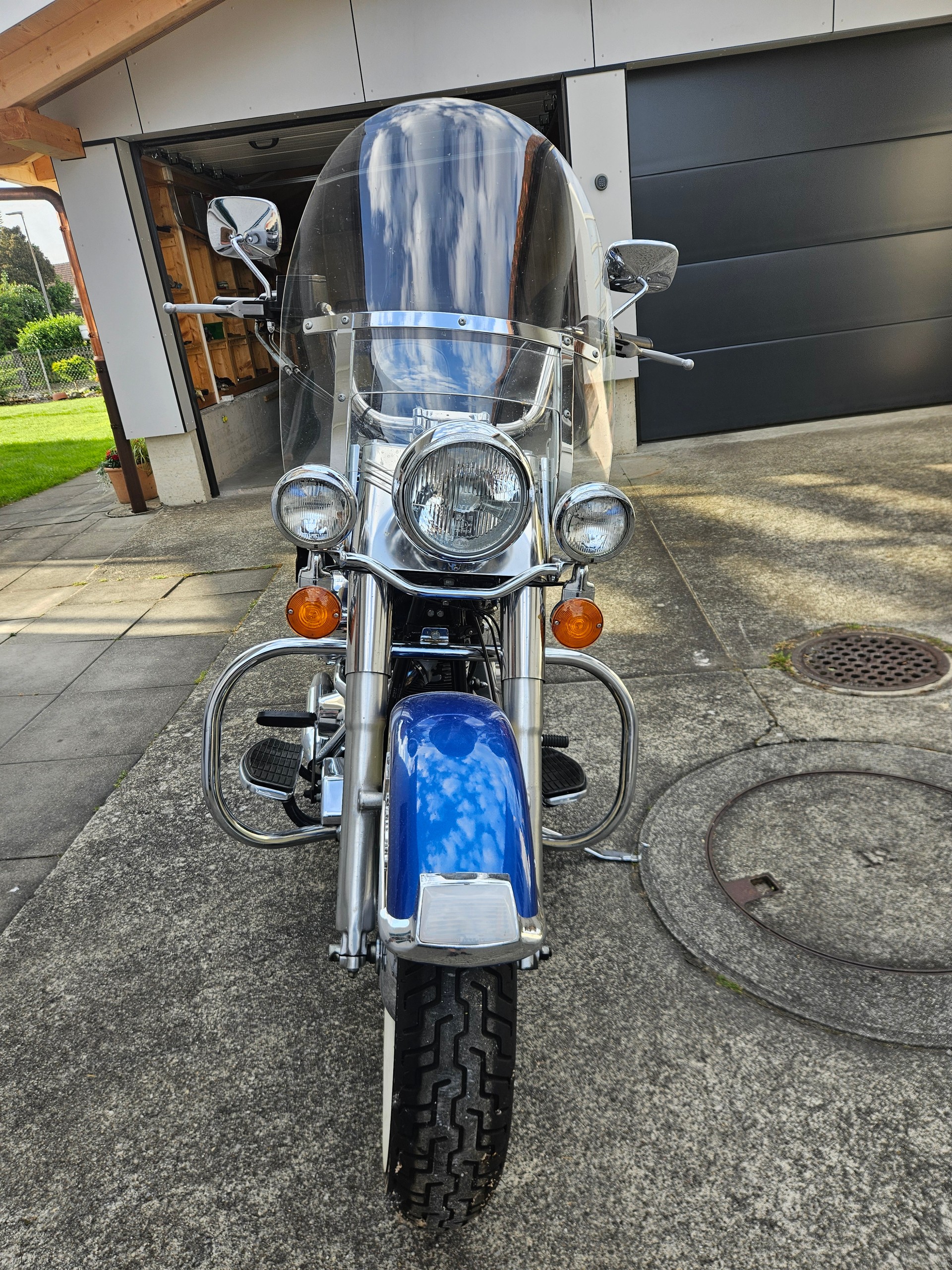 HARLEY-DAVIDSON FLST Heritage Softail-image-2