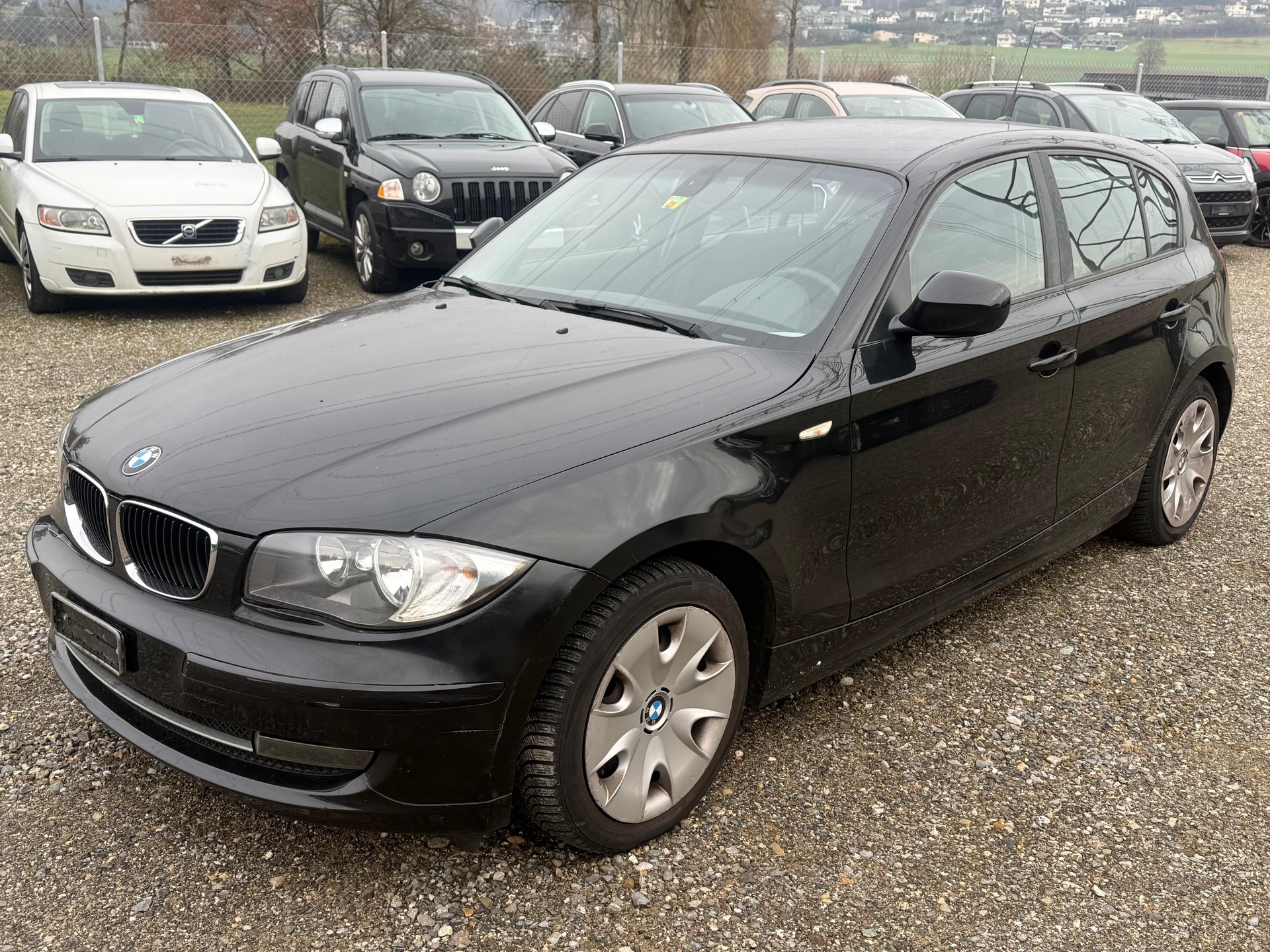 BMW 116i-image-1