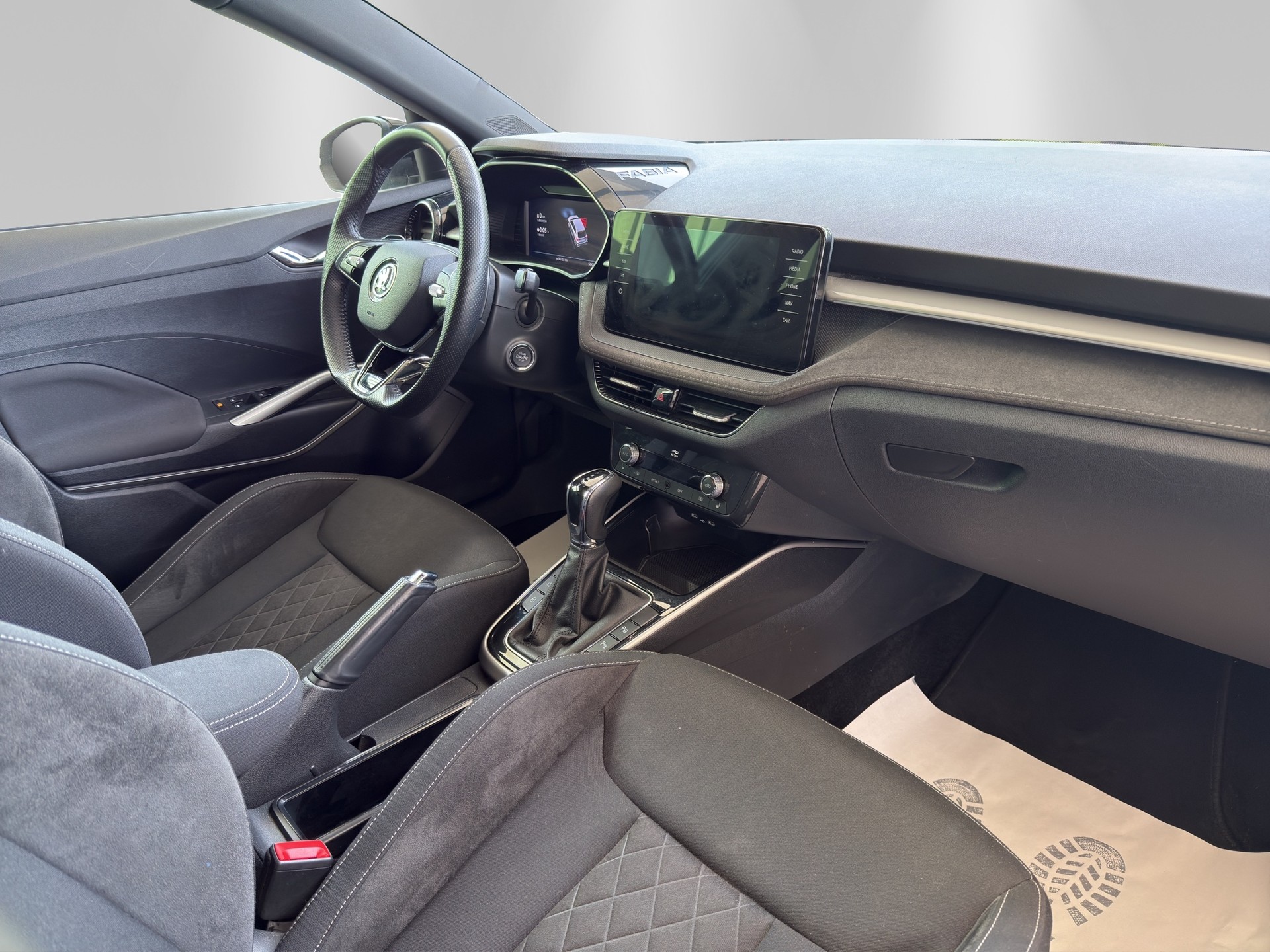 SKODA Fabia 1.0 TSI Style DSG-image-13