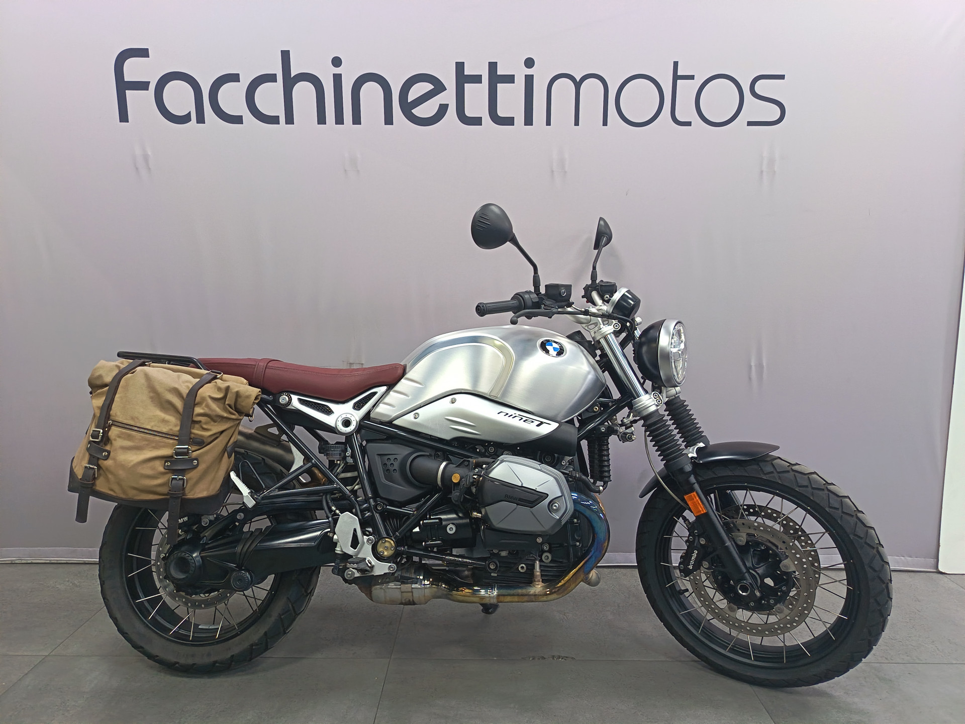 BMW R nineT Scrambler-image-0