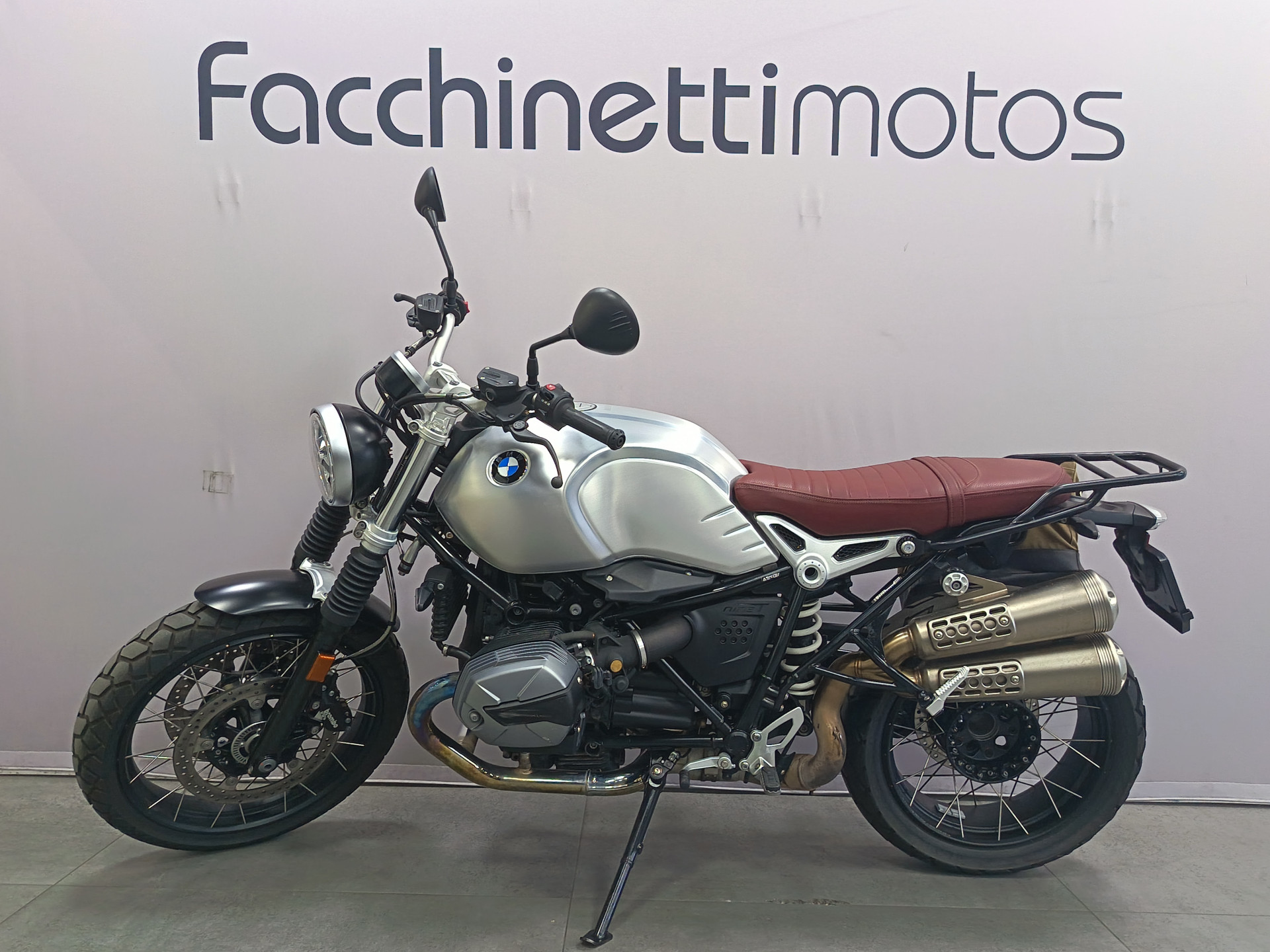 BMW R nineT Scrambler-image-3