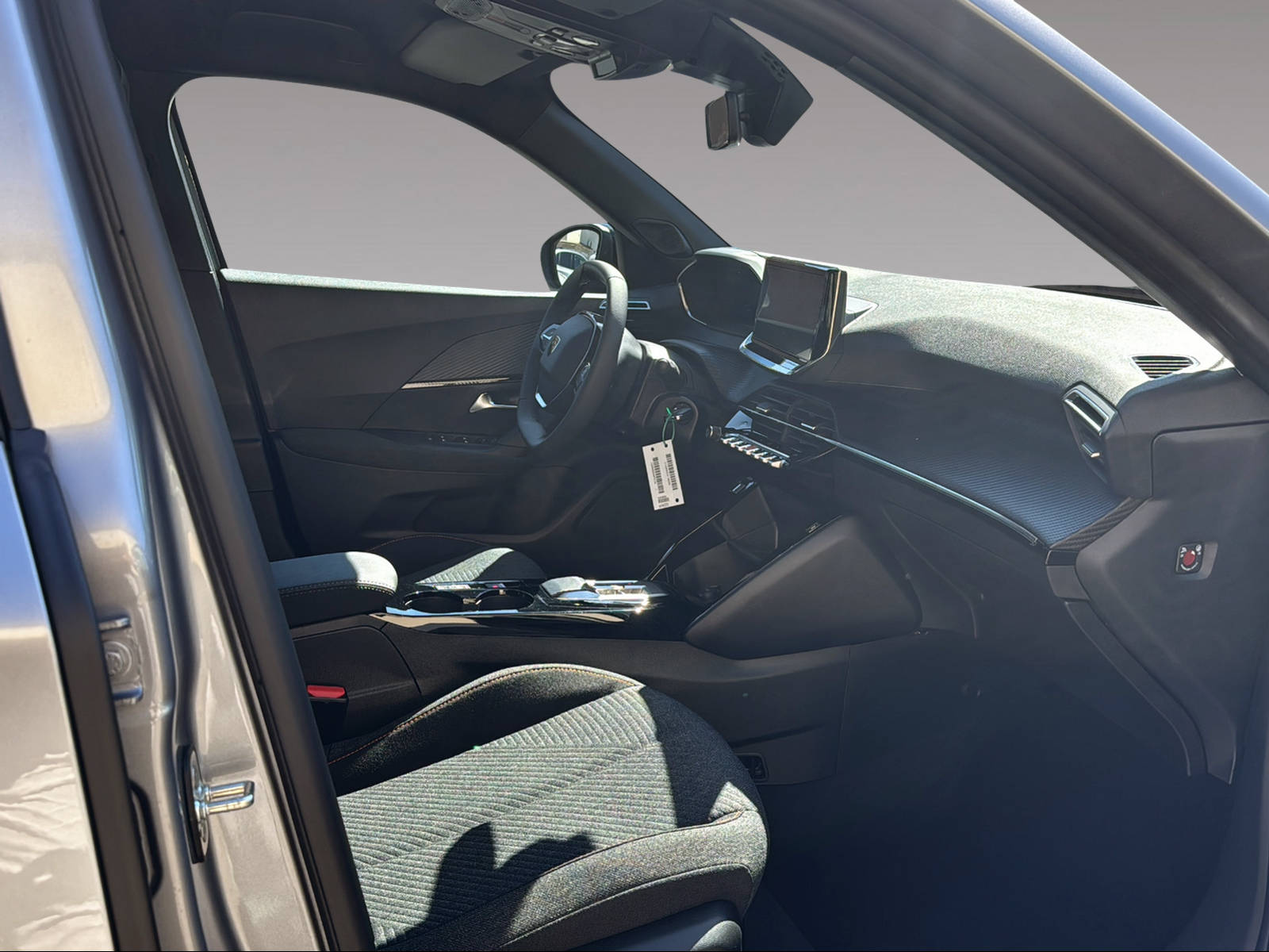 PEUGEOT 2008 e-Style 156 PS-image-11