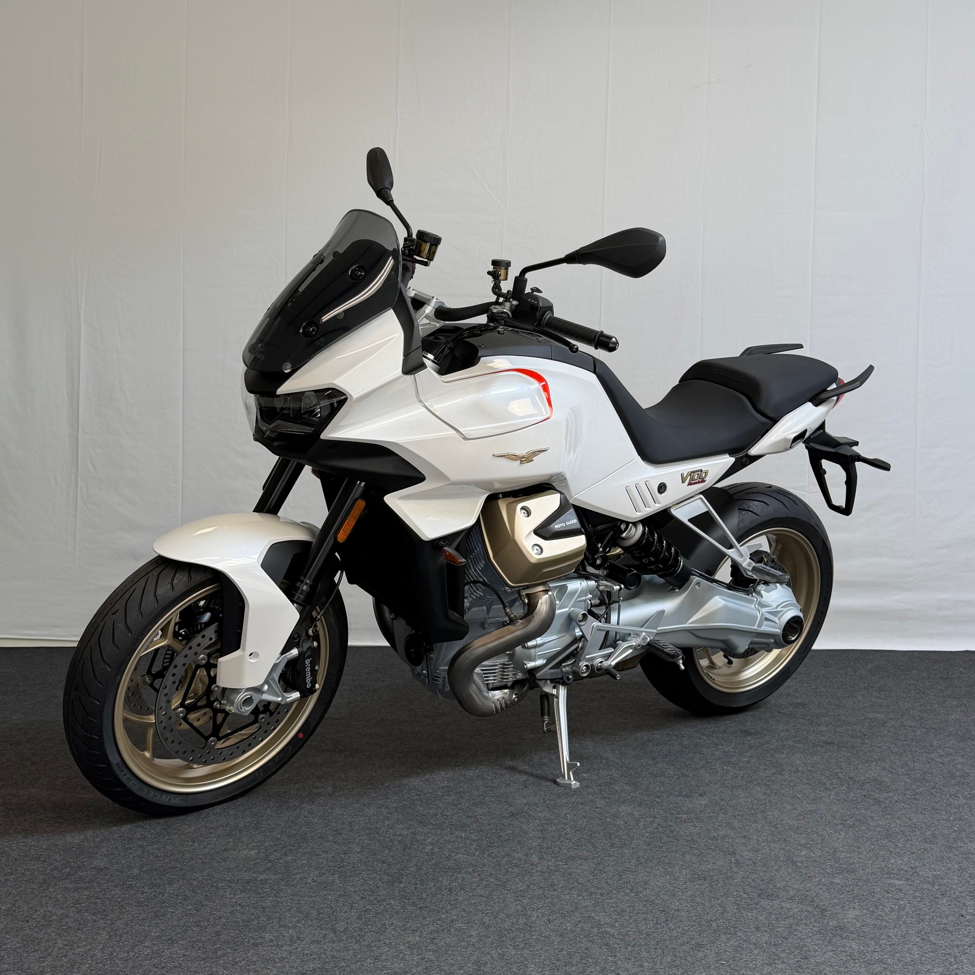 MOTO GUZZI V100 Mandello-image-2