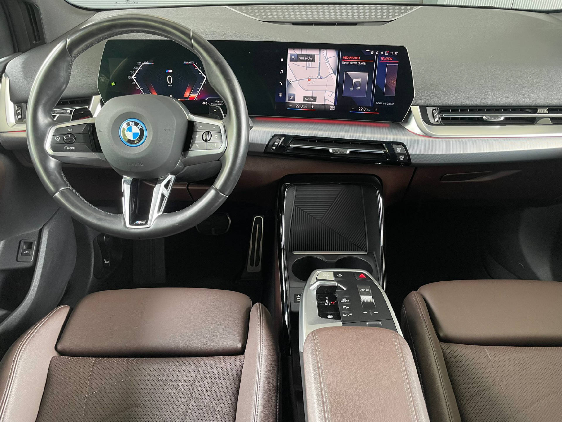 BMW 225e xDrive paddles Active Tourer-image-6
