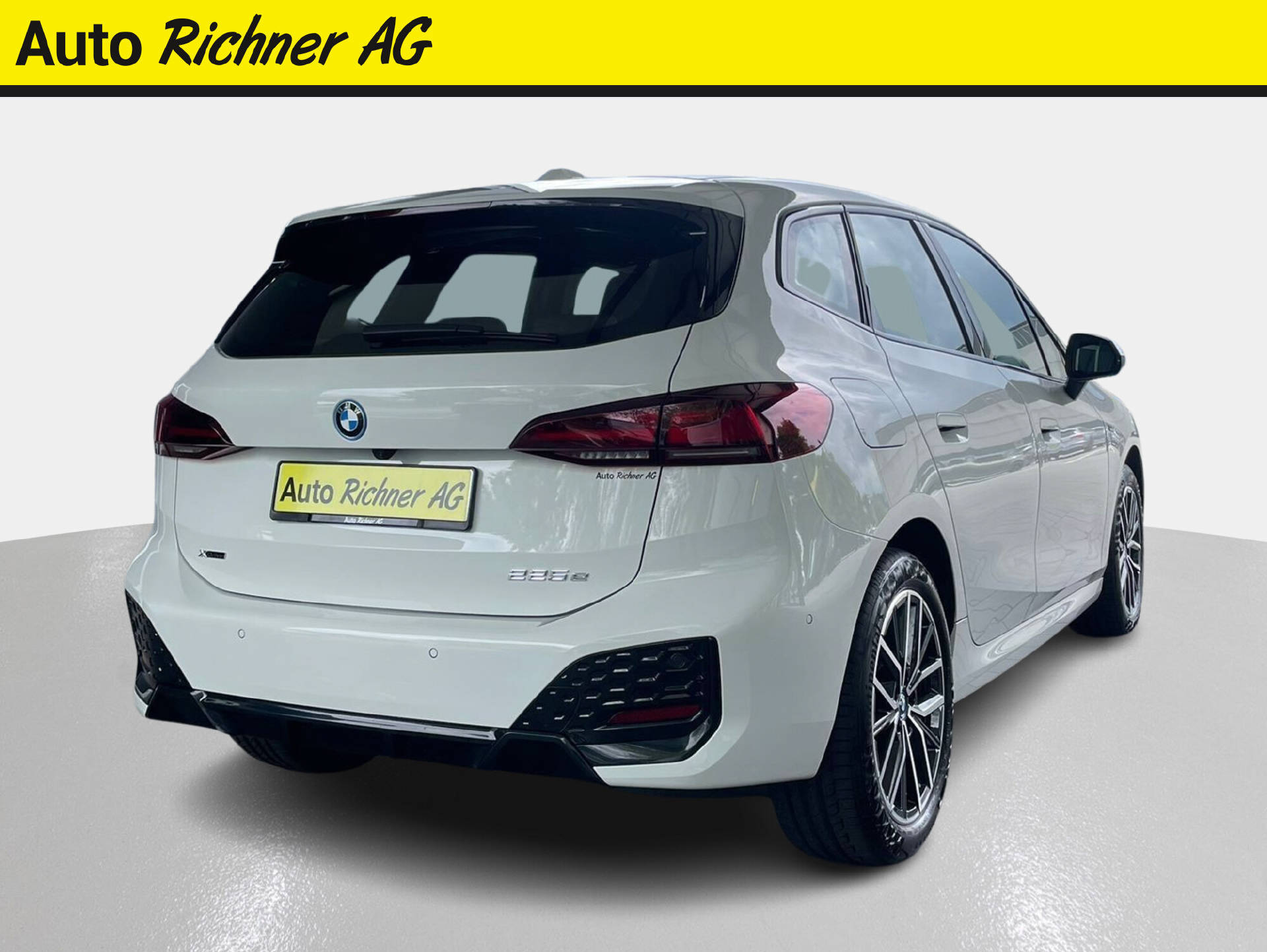 BMW 225e xDrive paddles Active Tourer-showroom-element-3