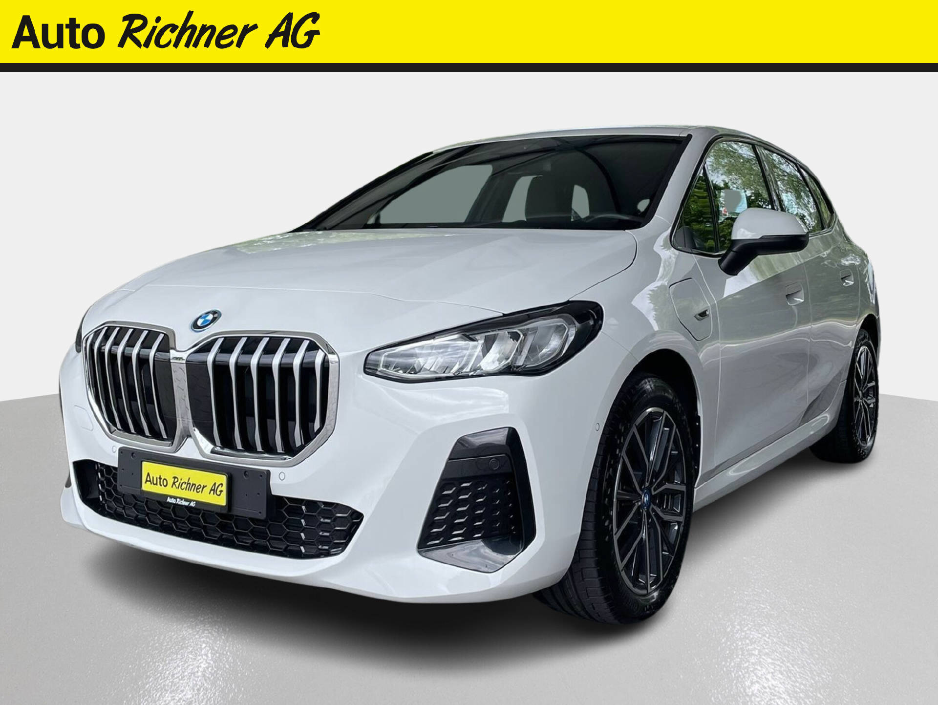 BMW 225e xDrive paddles Active Tourer-showroom-element-1