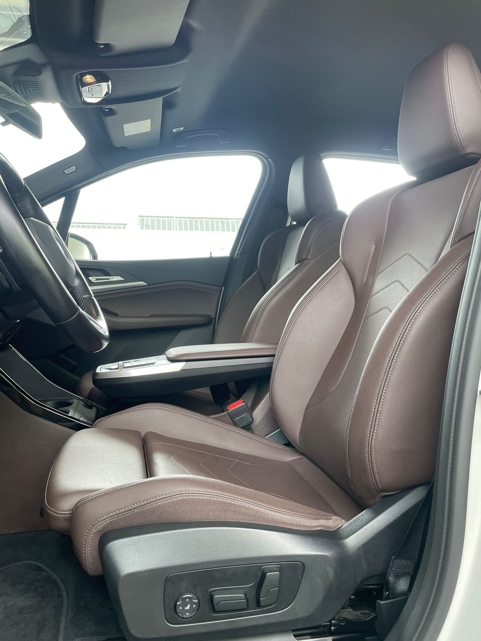 BMW 225e xDrive paddles Active Tourer-image-5