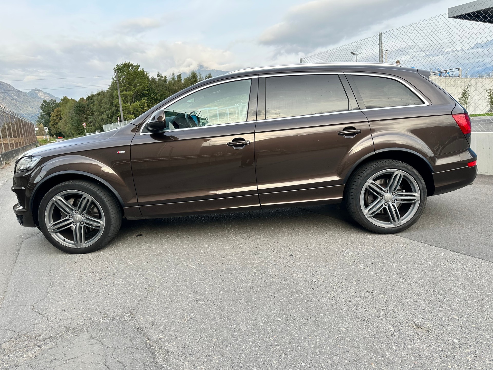 AUDI Q7 4.2 TDI quattro tiptronic S-Line-image-7