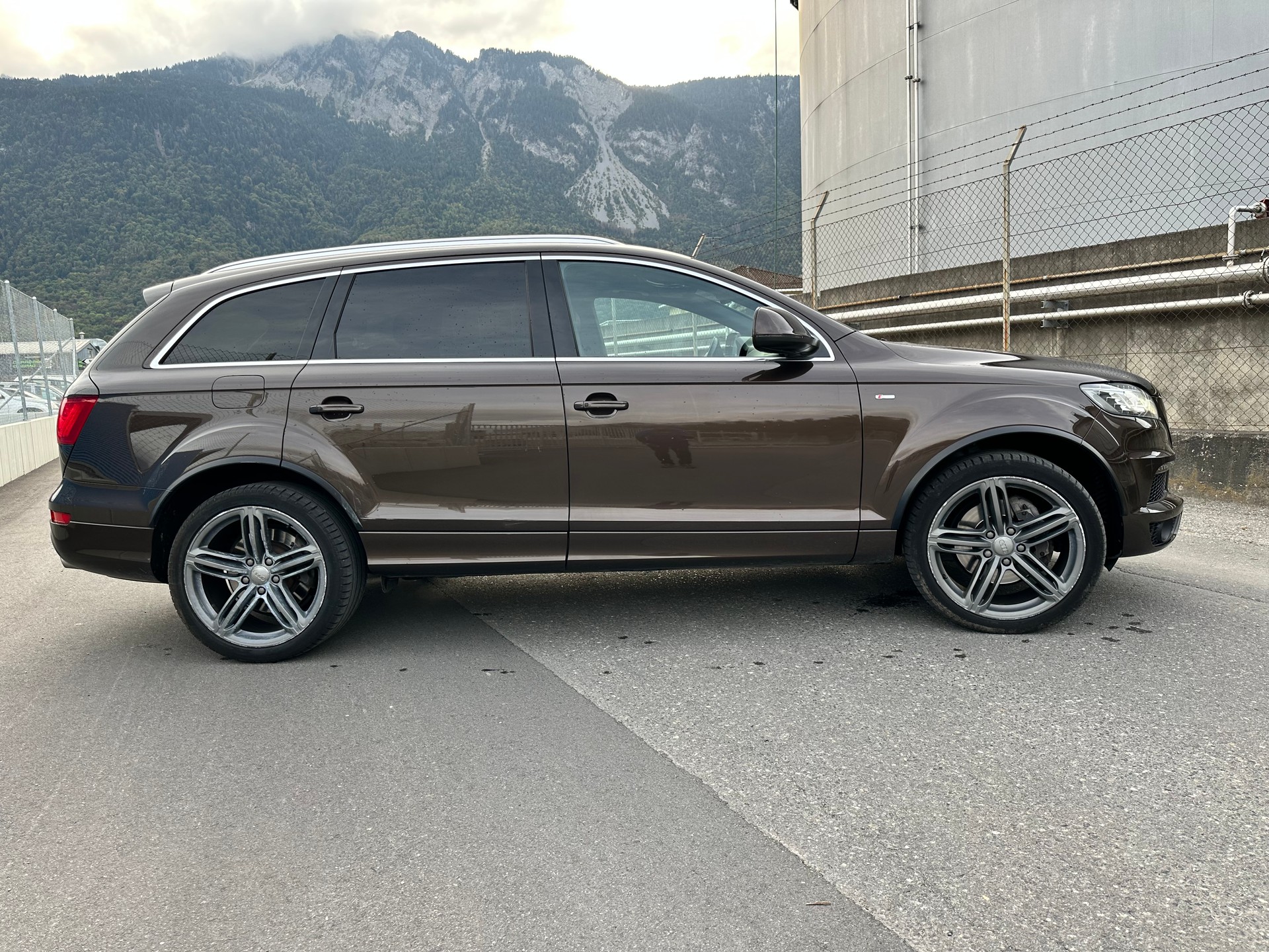 AUDI Q7 4.2 TDI quattro tiptronic S-Line-image-6