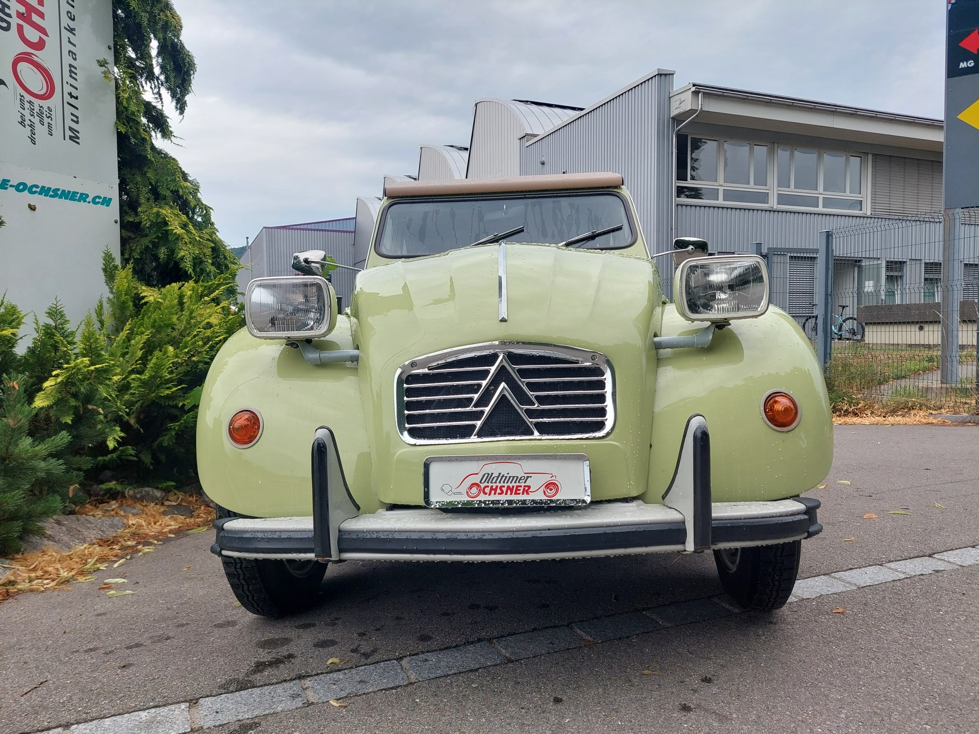 CITROEN 2CV6 Spécial (Club)-showroom-element-1