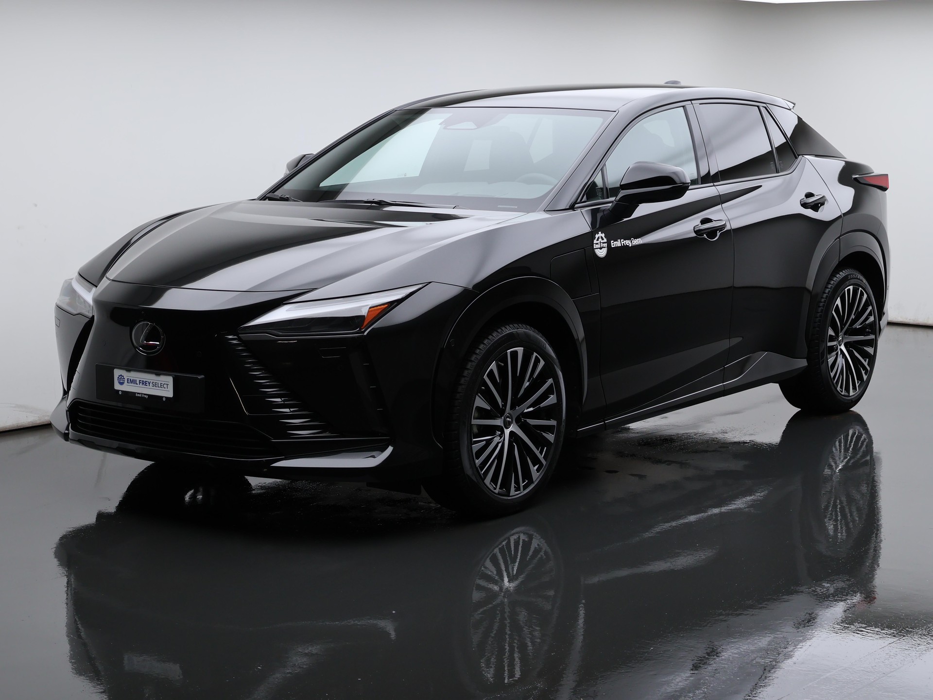 LEXUS RZ 450e Excellence