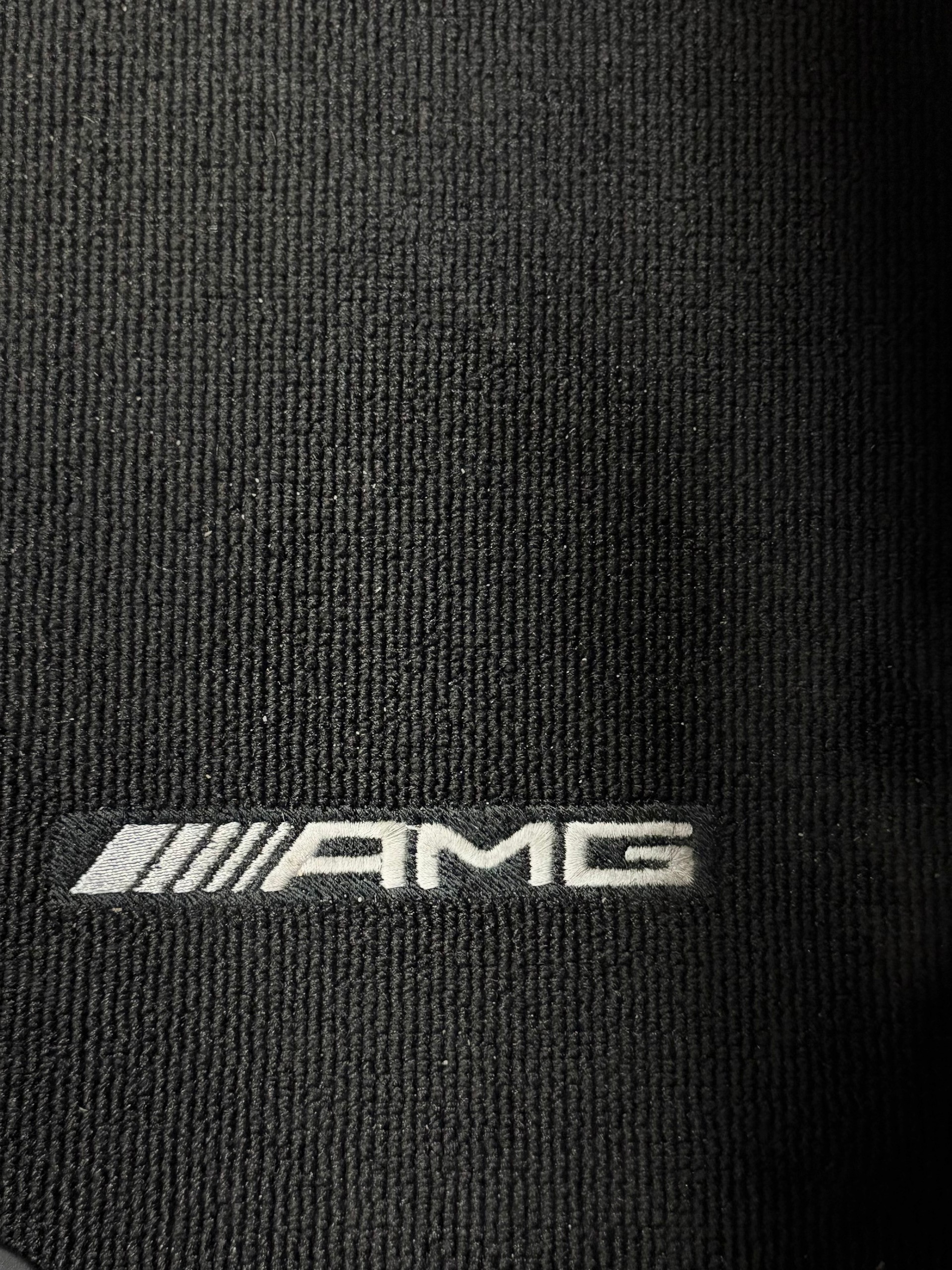 MERCEDES-BENZ GLA 200 AMG Line 7G-DCT-image-19