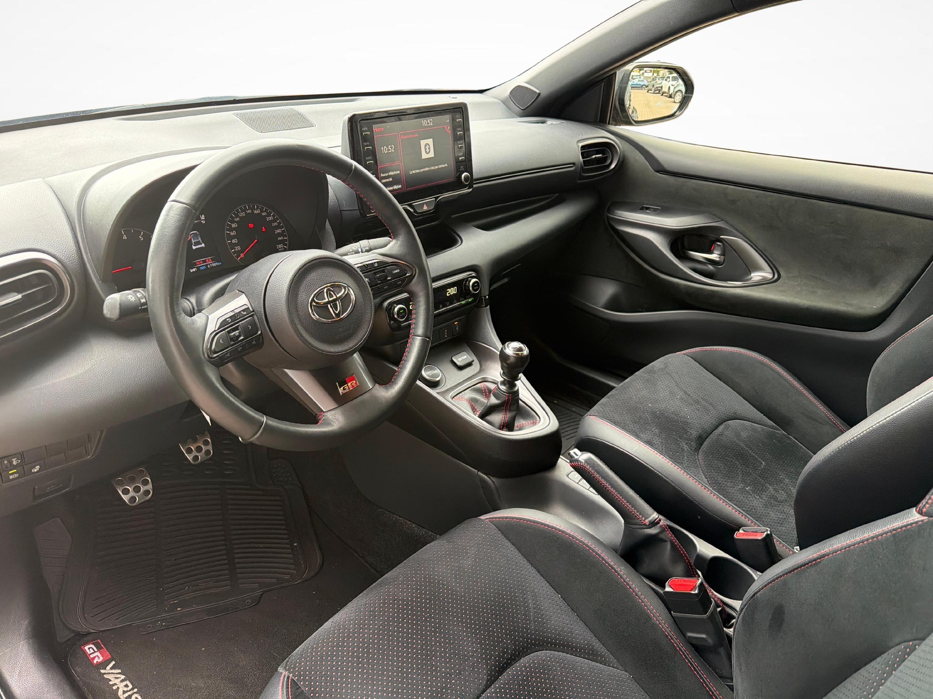 TOYOTA GR Yaris 1.6 Turbo Sport 4x4-image-9