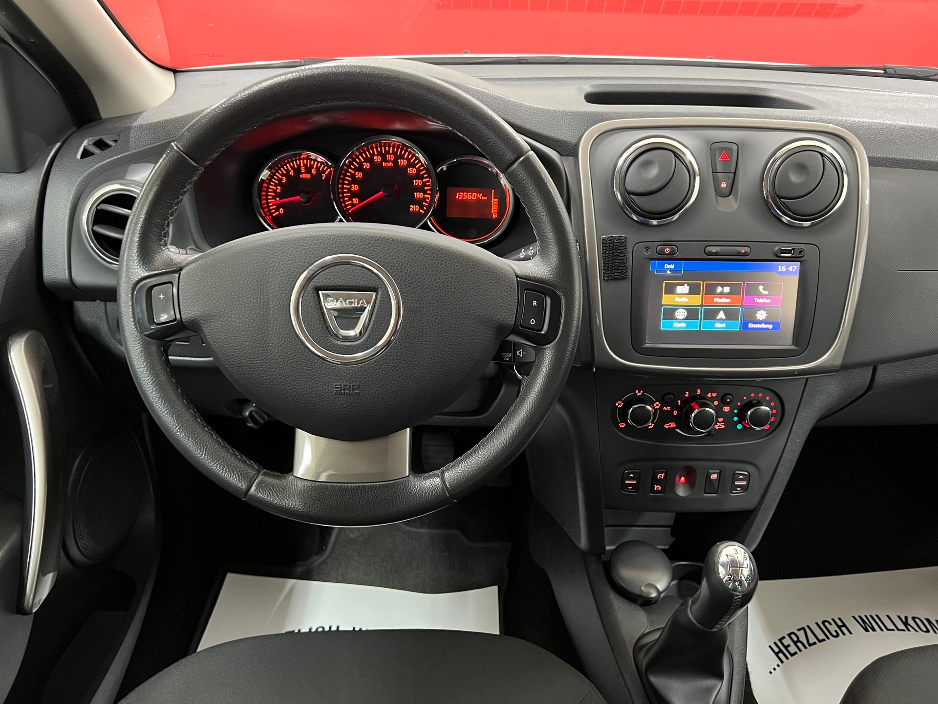 DACIA Sandero Tce 90 Stepway Lauréate-image-8