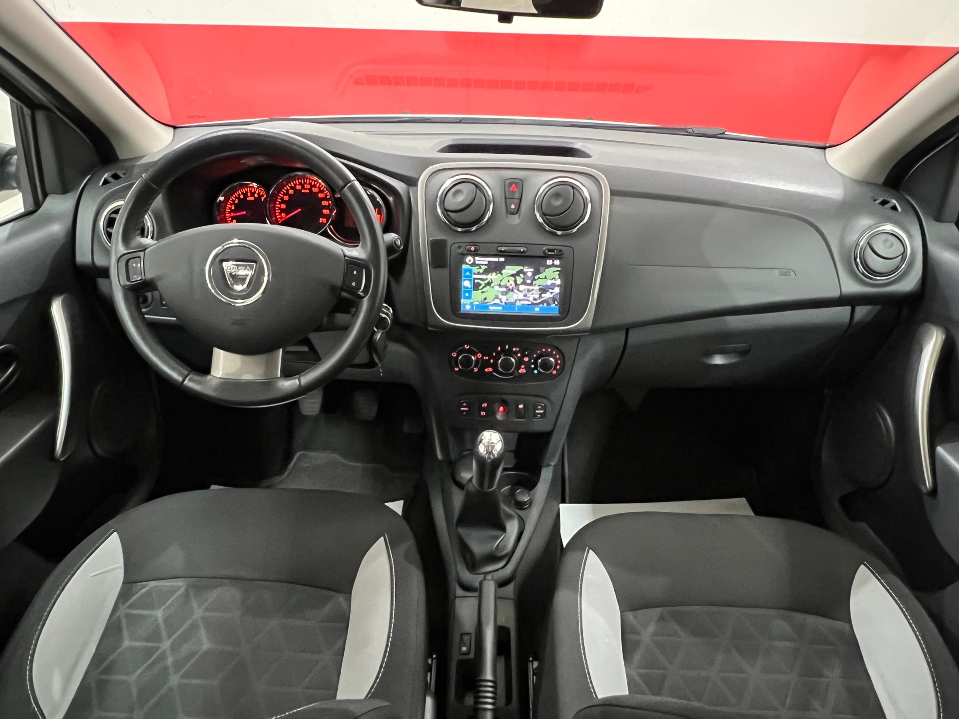 DACIA Sandero Tce 90 Stepway Lauréate-image-7