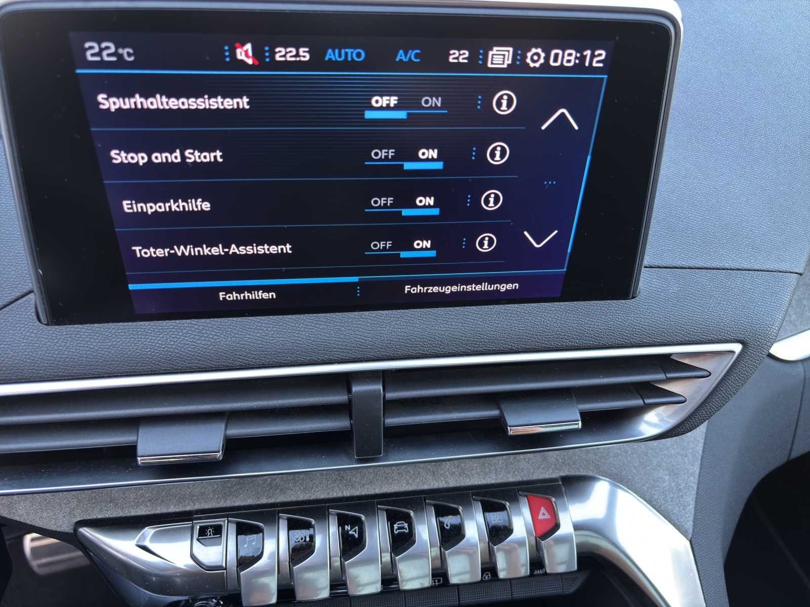 PEUGEOT 5008 2.0 BlueHDi GT EAT-image-15