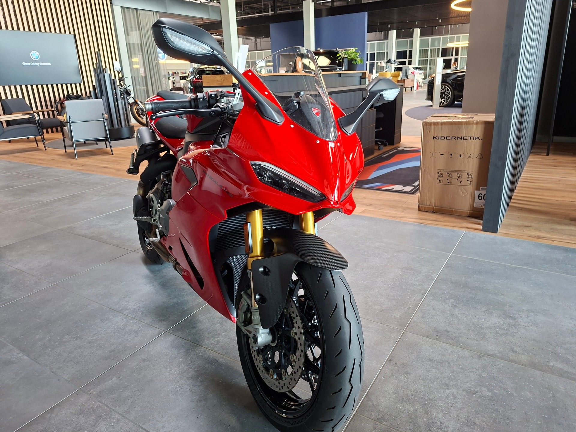 DUCATI Panigale V2 S-image-5