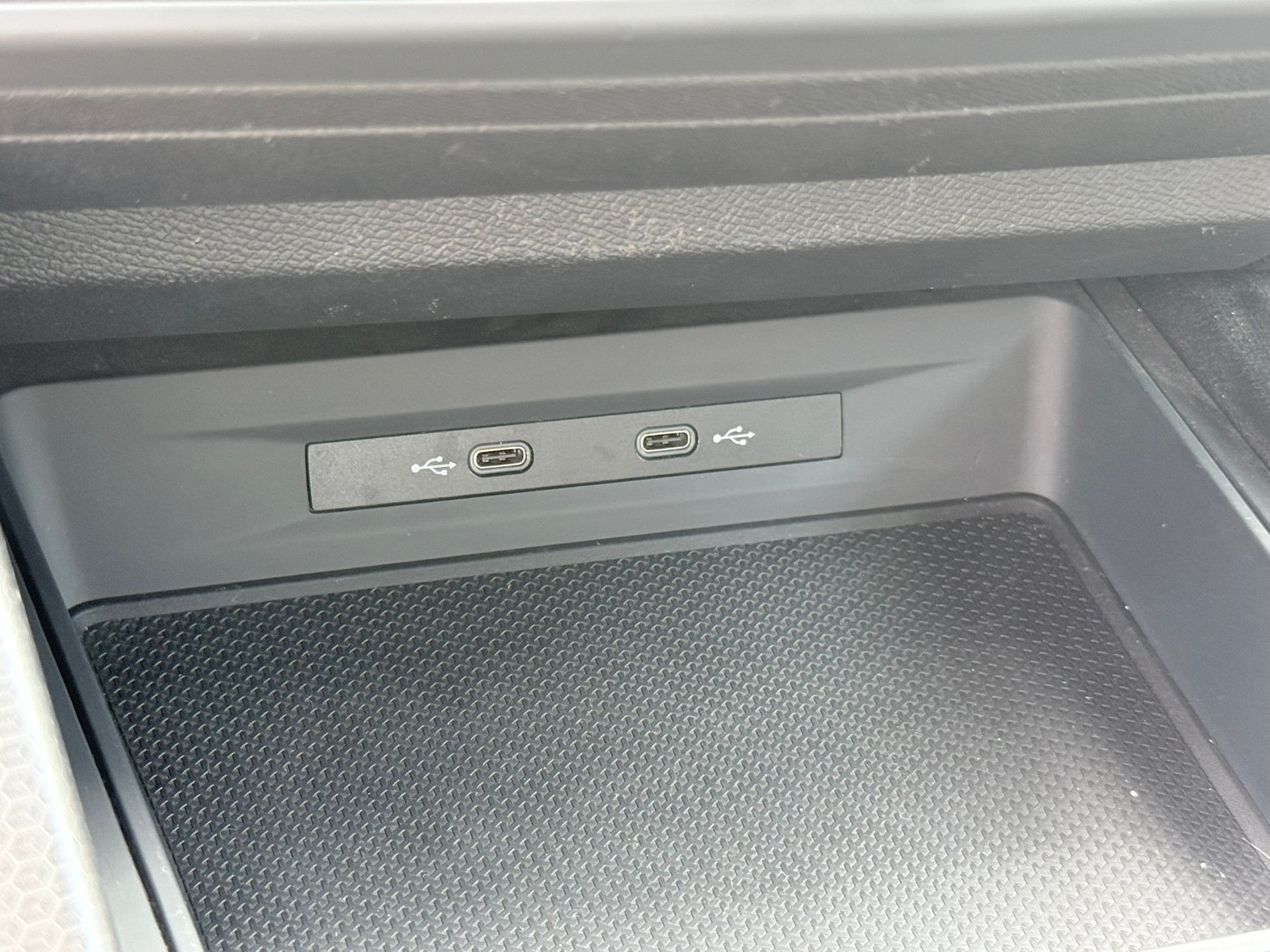 SEAT Leon ST 2.0 TDI EVO DSG 4Drive Style-image-28