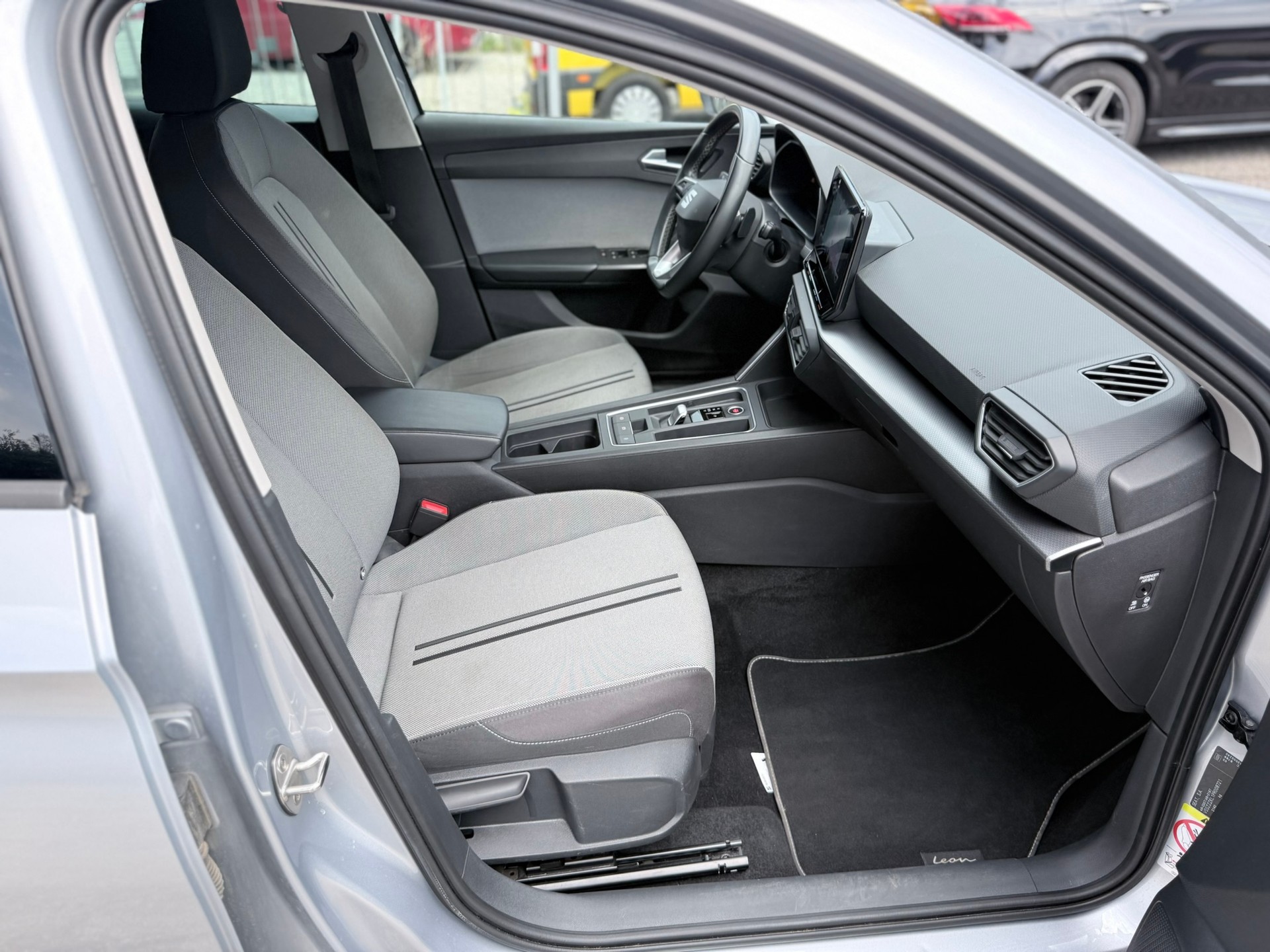 SEAT Leon ST 2.0 TDI EVO DSG 4Drive Style-image-13