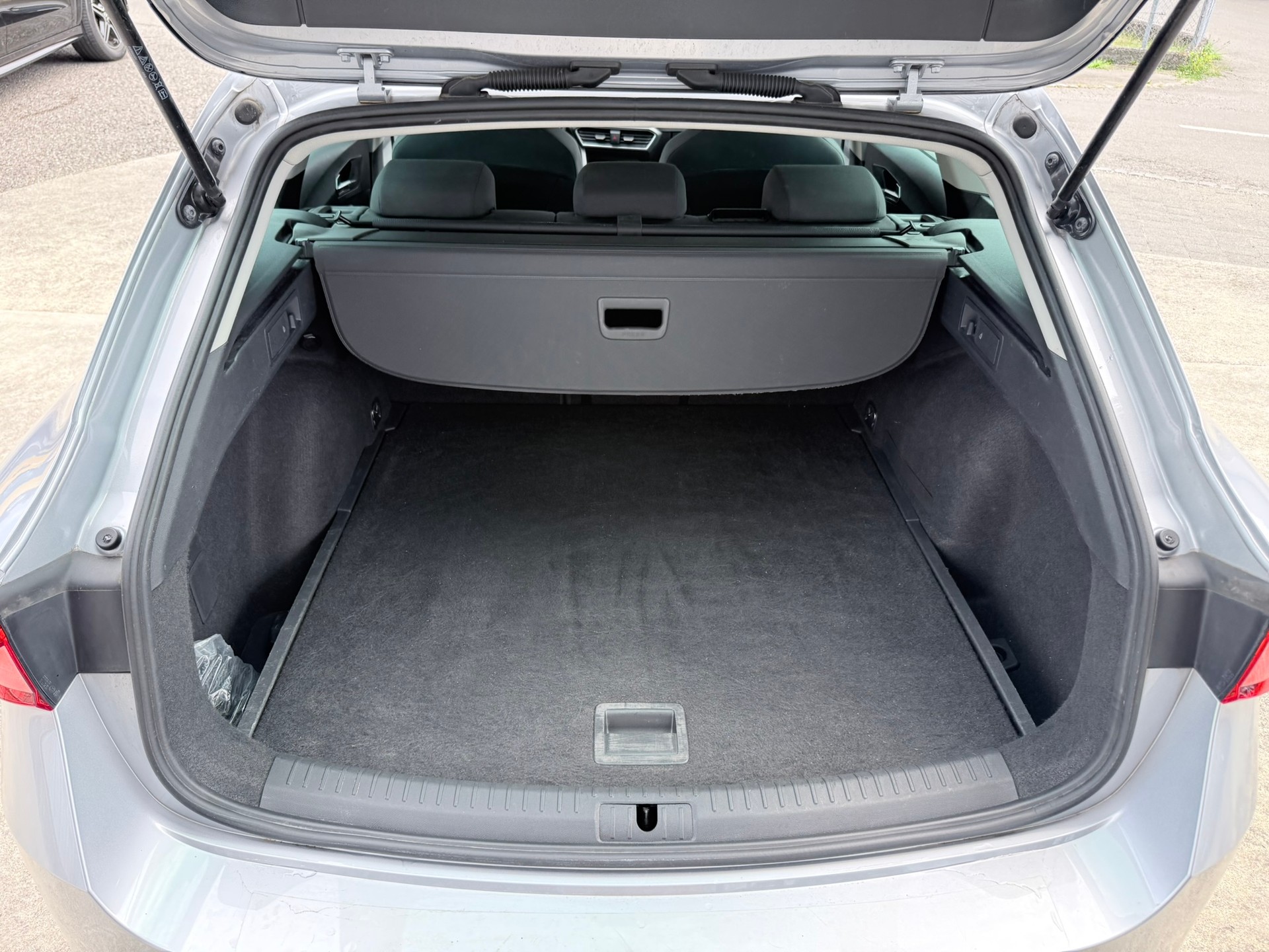 SEAT Leon ST 2.0 TDI EVO DSG 4Drive Style-image-30